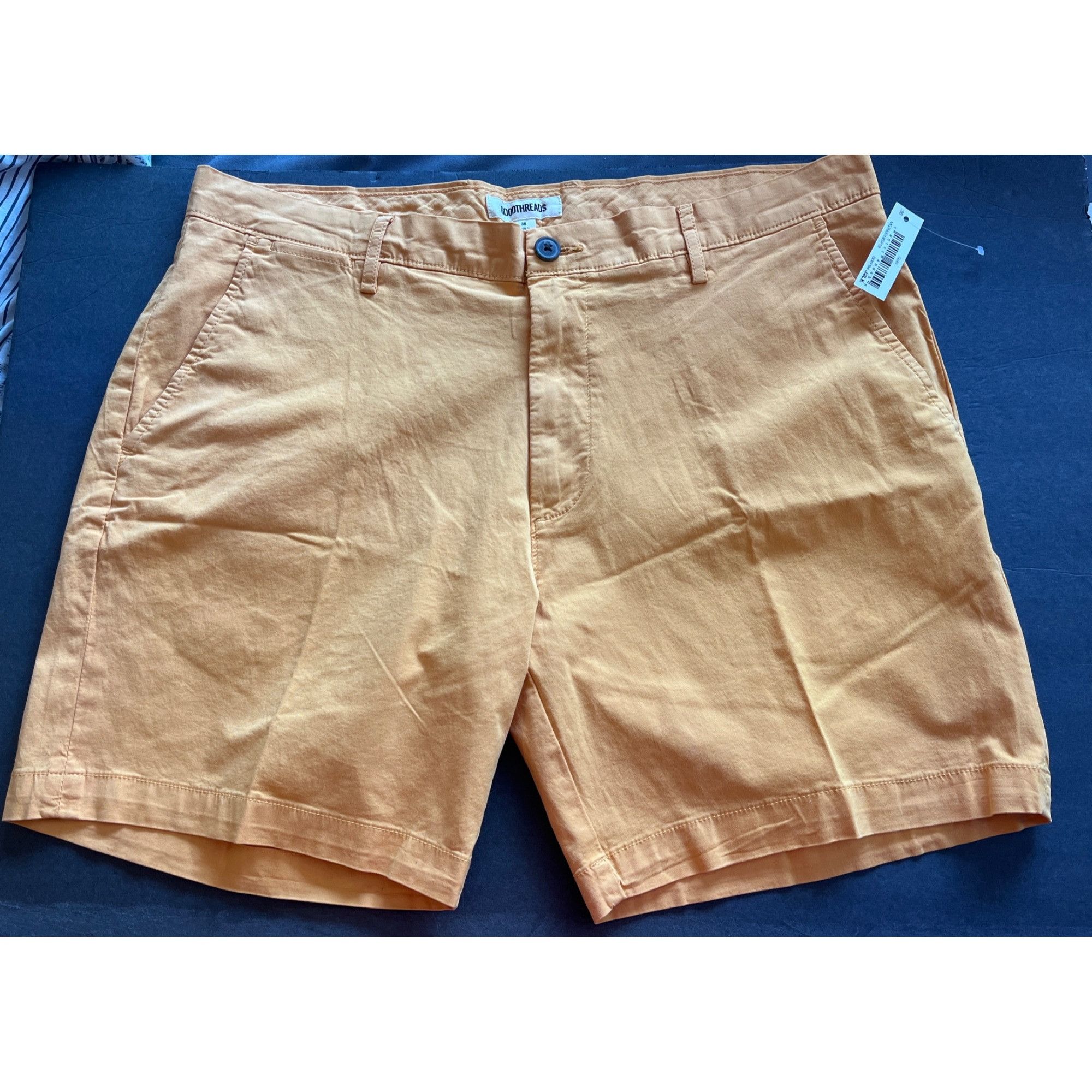 Other NWT MEN'S GOODTHREAD SHORTS SIZE 36" COLOR IS YELLOW Size US 36 / EU 52 - 1 Thumbnail