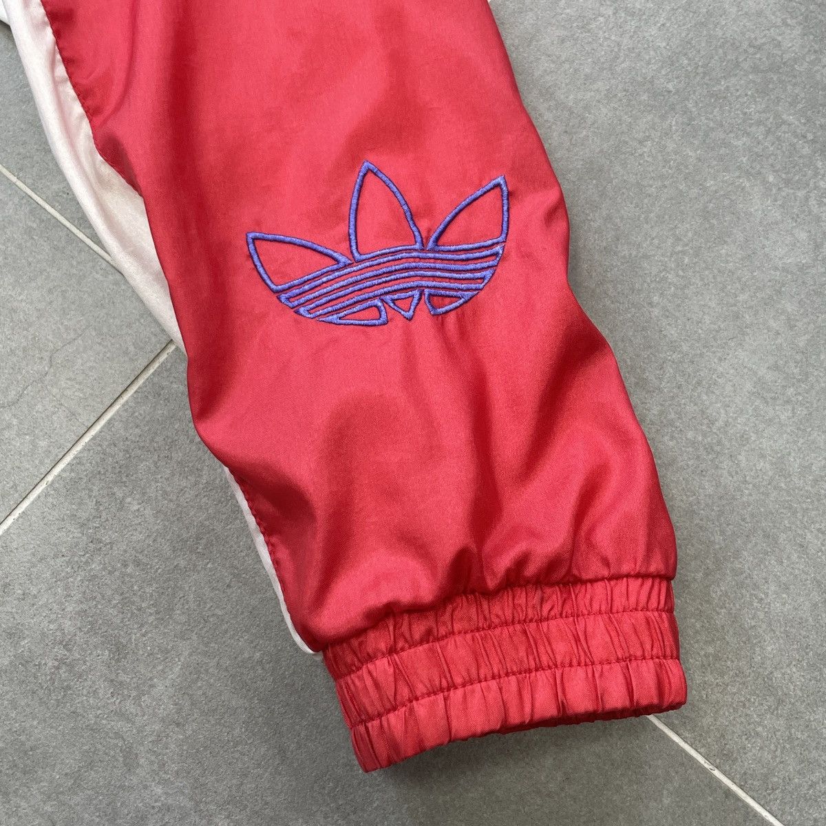 Adidas × Vintage Vintage Adidas Nylon Track Jacket Size M Size US M / EU 48-50 / 2 - 11 Thumbnail