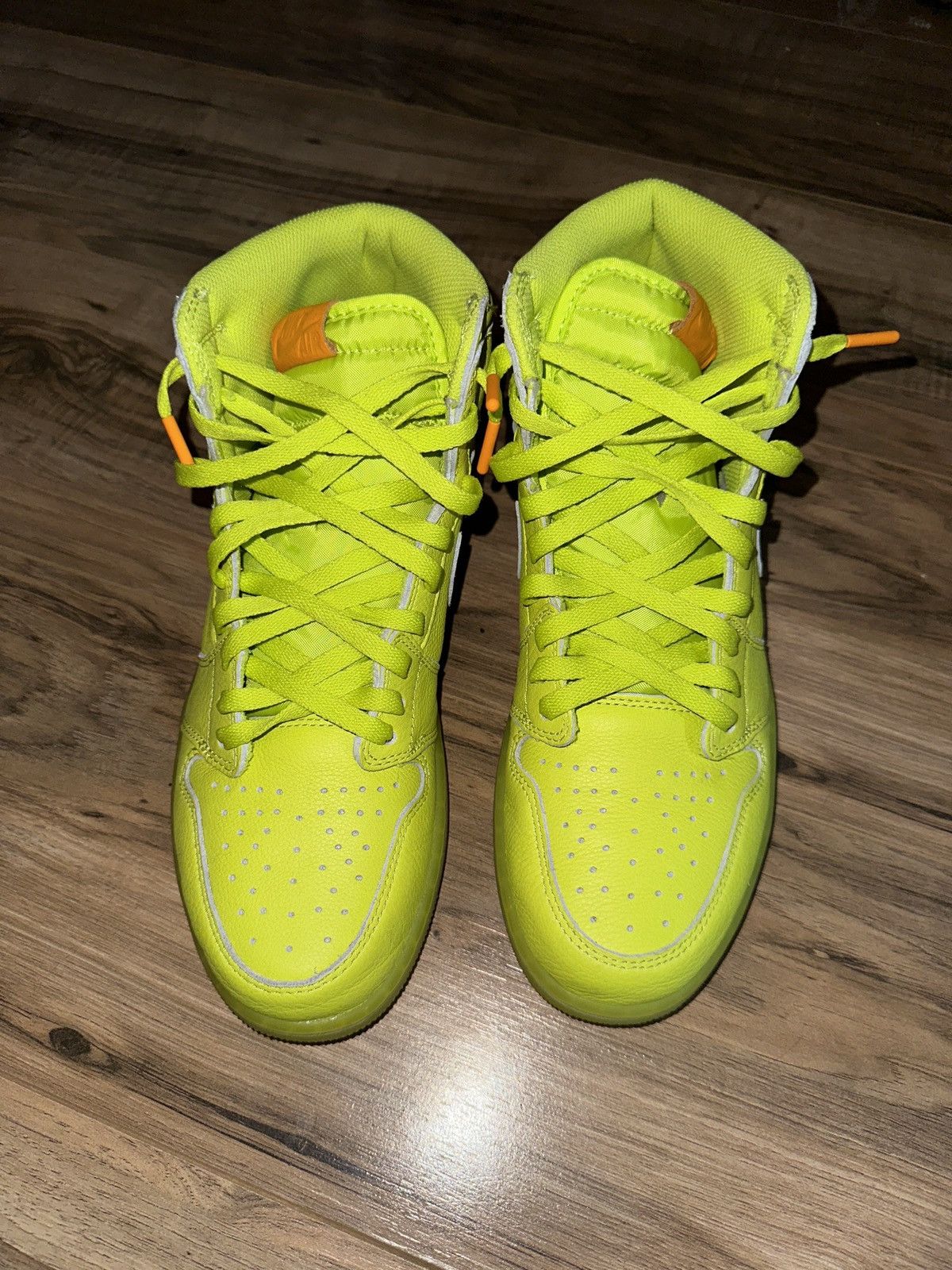 Jordan Brand Jordan 1 G8TRD cyber yellow Size US 10 / EU 43 - 1 Thumbnail