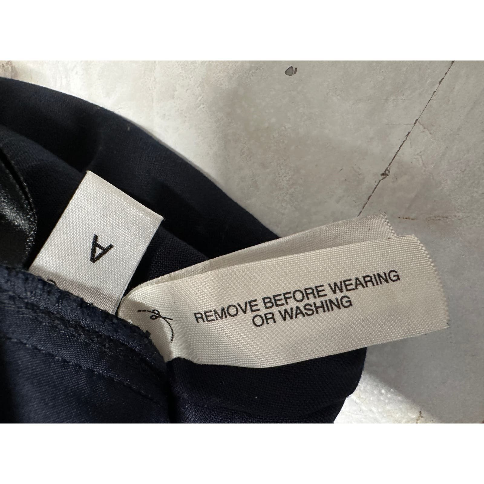 Ann Taylor Ann Taylor Worn Once Navy dress pants straight women 6-34x31 Size 28" / US 6 / IT 42 - 8 Thumbnail