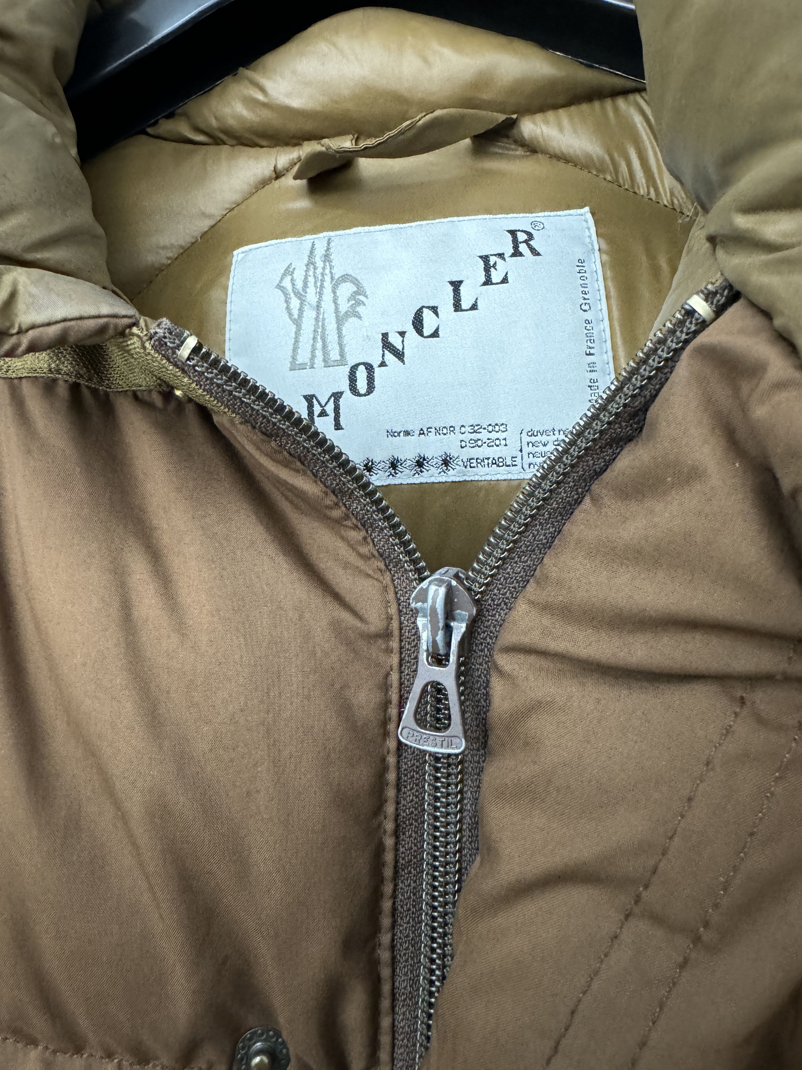 Moncler 80s 90s Moncler Grenoble Down Jacket Puffer Vest Brown Sz 3 Size US M / EU 48-50 / 2 - 6 Thumbnail