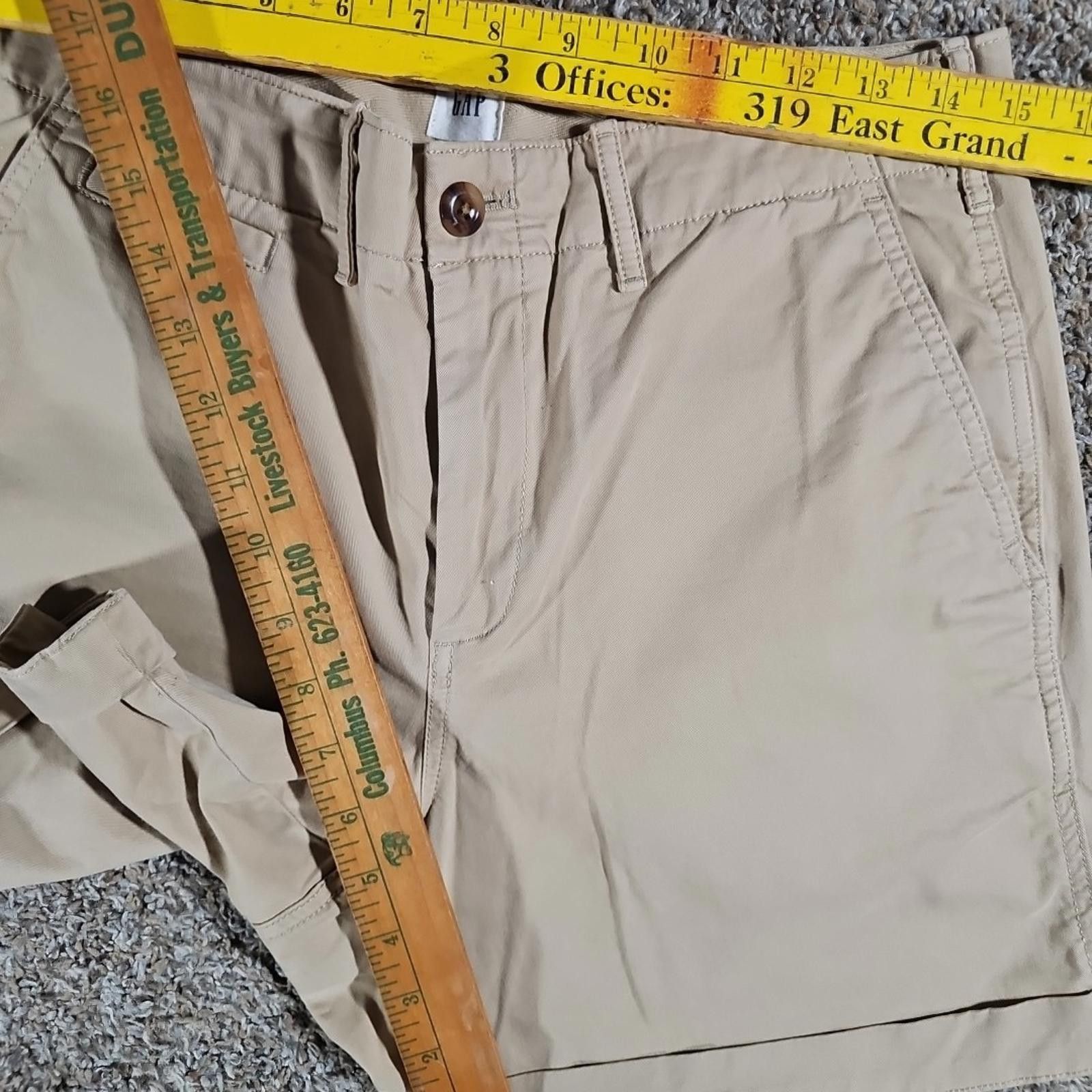 Gap GAP sz 8 5" Cuffed Khaki Shorts Size 30" / US 8 / IT 44 - 6 Thumbnail