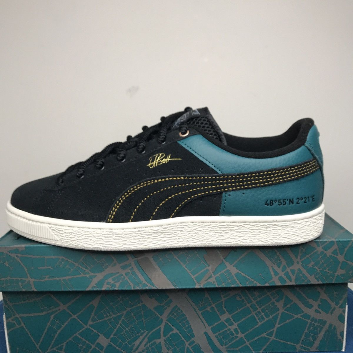 Puma PUMA x USAIN BOLT SUEDE SIZE 10 US Size US 10 / EU 43 - 5 Thumbnail