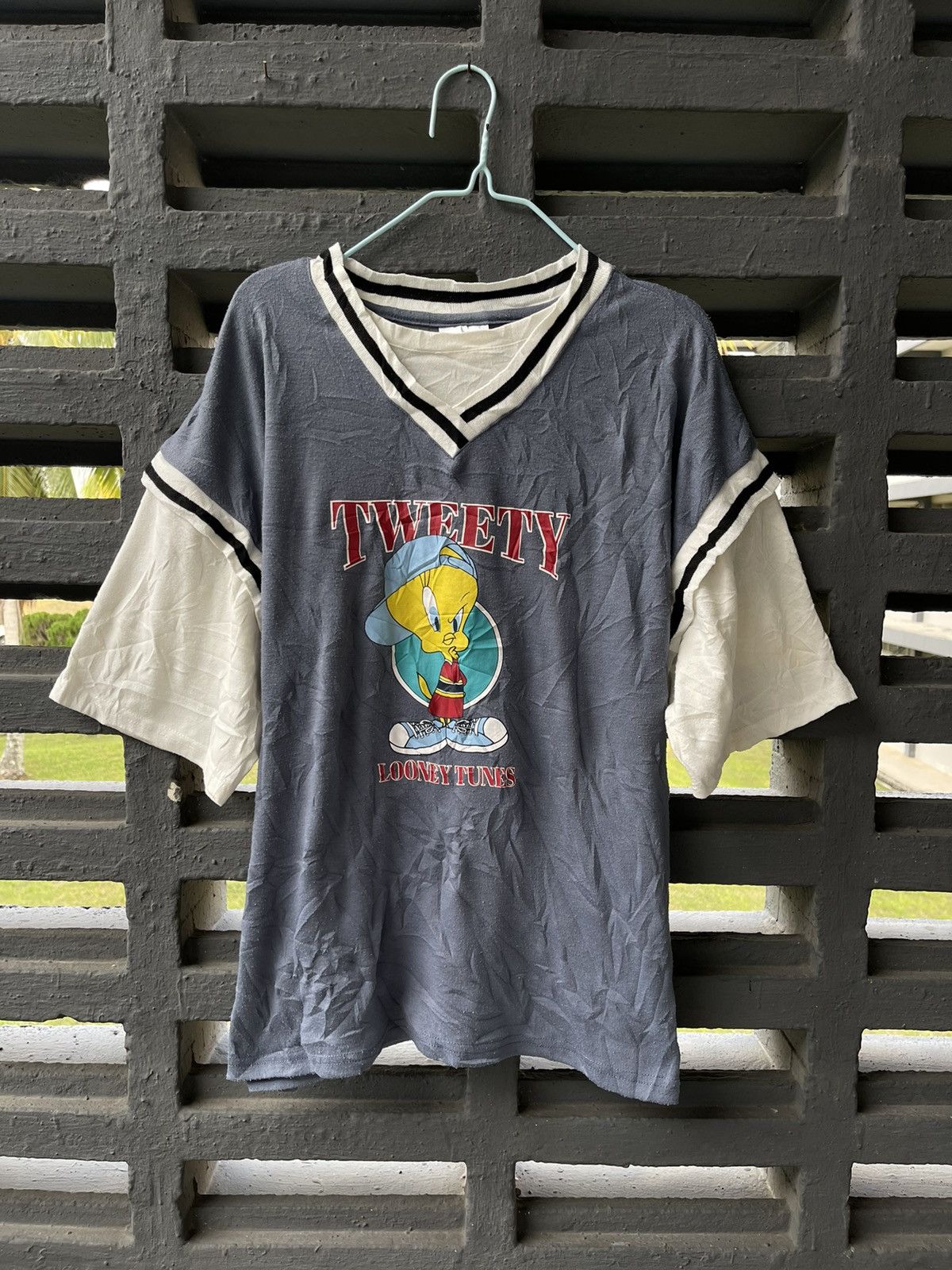 Cartoon Network cartoon Twetty raglan t-shirt Size US L / EU 52-54 / 3 - 1 Thumbnail