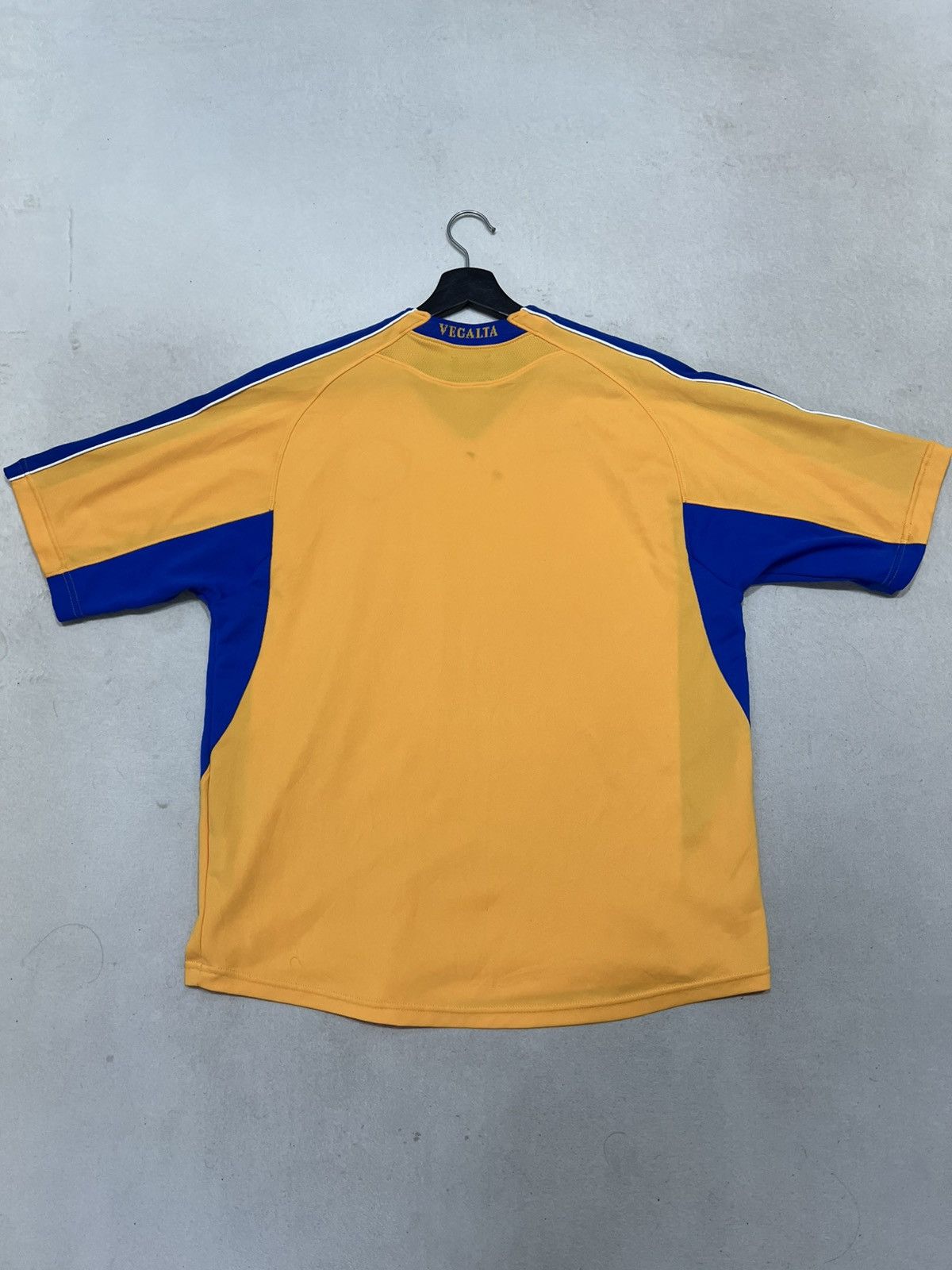Asics Vegalta Sendai 2004 Asics Home JLeague Jersey Size US L / EU 52-54 / 3 - 7 Thumbnail