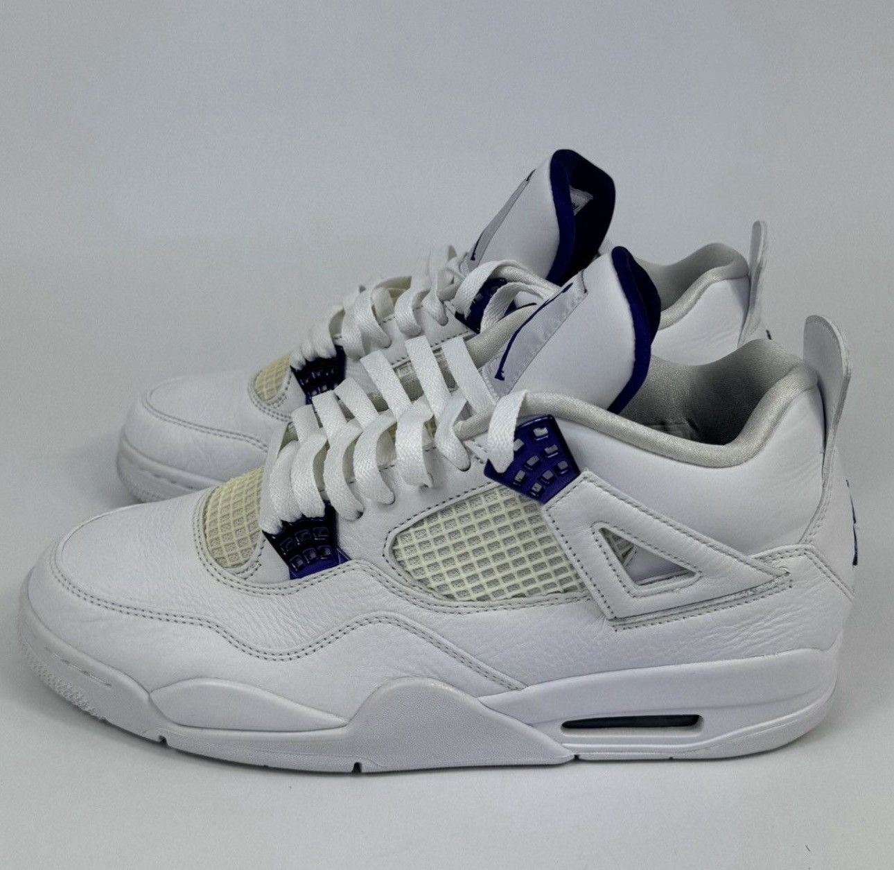 Jordan Brand JORDAN 4 RETRO METALLIC PURPLE SNEAKERS Size US 11 / EU 44 - 2 Thumbnail