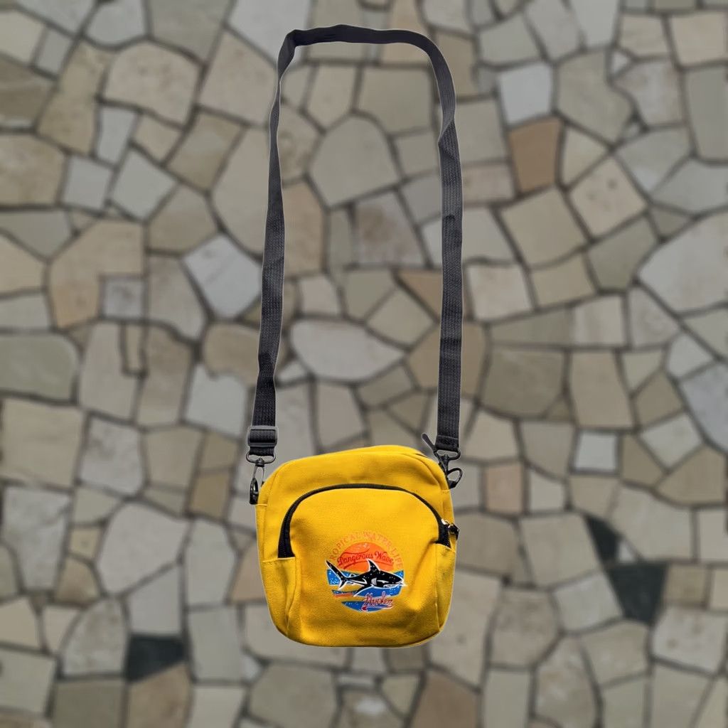 Vintage Yellow Canvas Crossbody Bag Shark Graphic & Adjustable Strap Womens 6.5" Canvas Exterior Zippered Pocket 9708 Size ONE SIZE - 1 Thumbnail