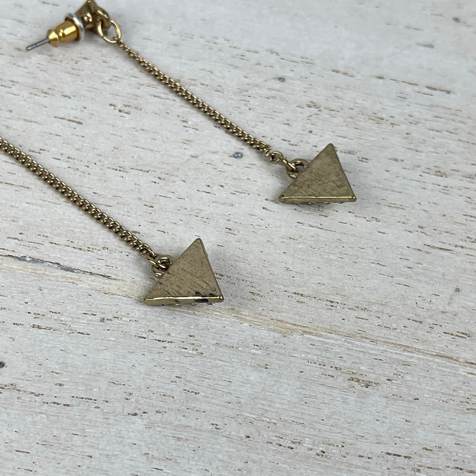 Other Dainty Gold Tone Rhinestone Arrow Dangle Earrings Festival Size ONE SIZE - 16 Thumbnail