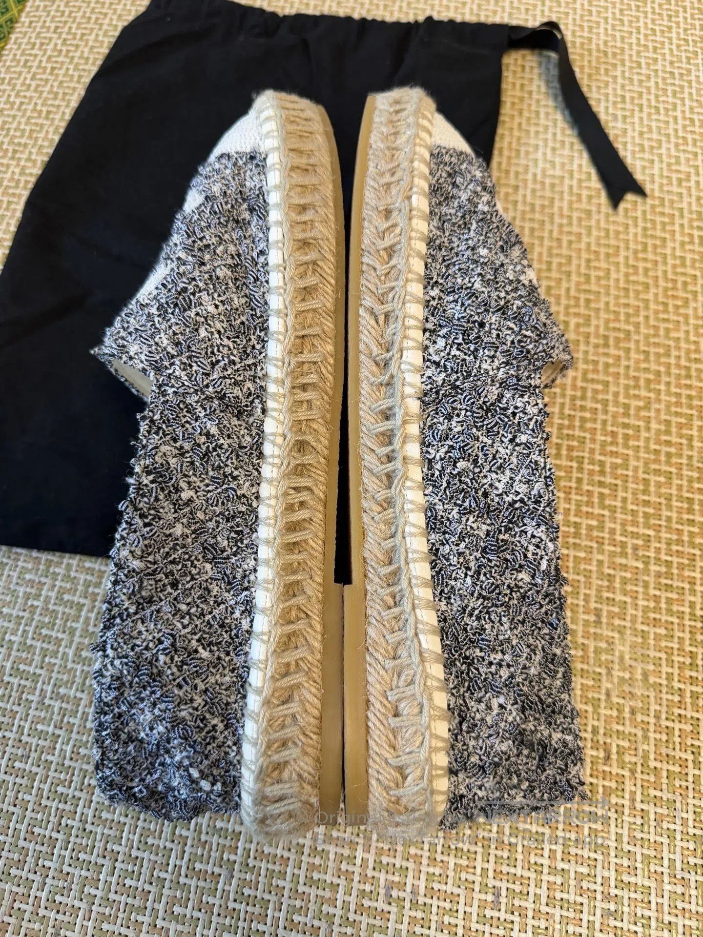 Chanel CHANEL Gray White Sequin Espadrilles. Size US 8 / IT 38 - 6 Thumbnail