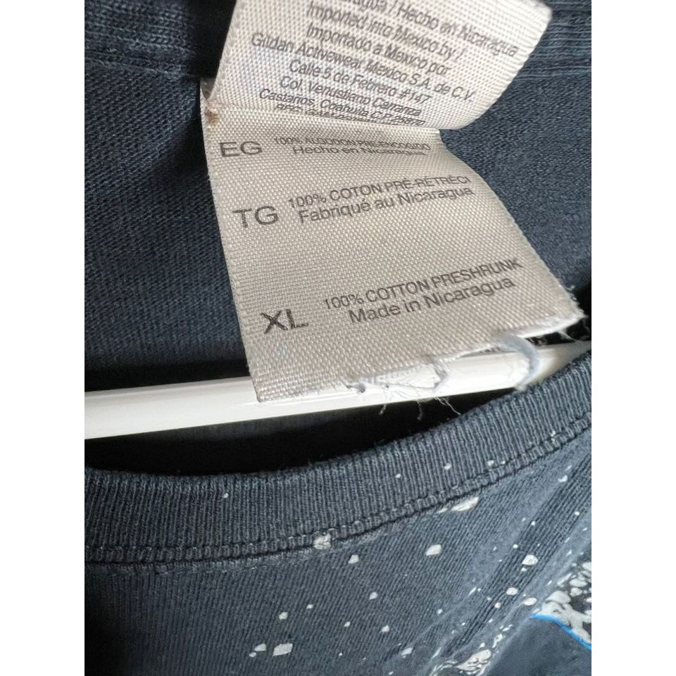 Other Y2K Tro Kar Fishing Grunge Shield Splatter shirt sz XL Size US XL / EU 56 / 4 - 3 Thumbnail