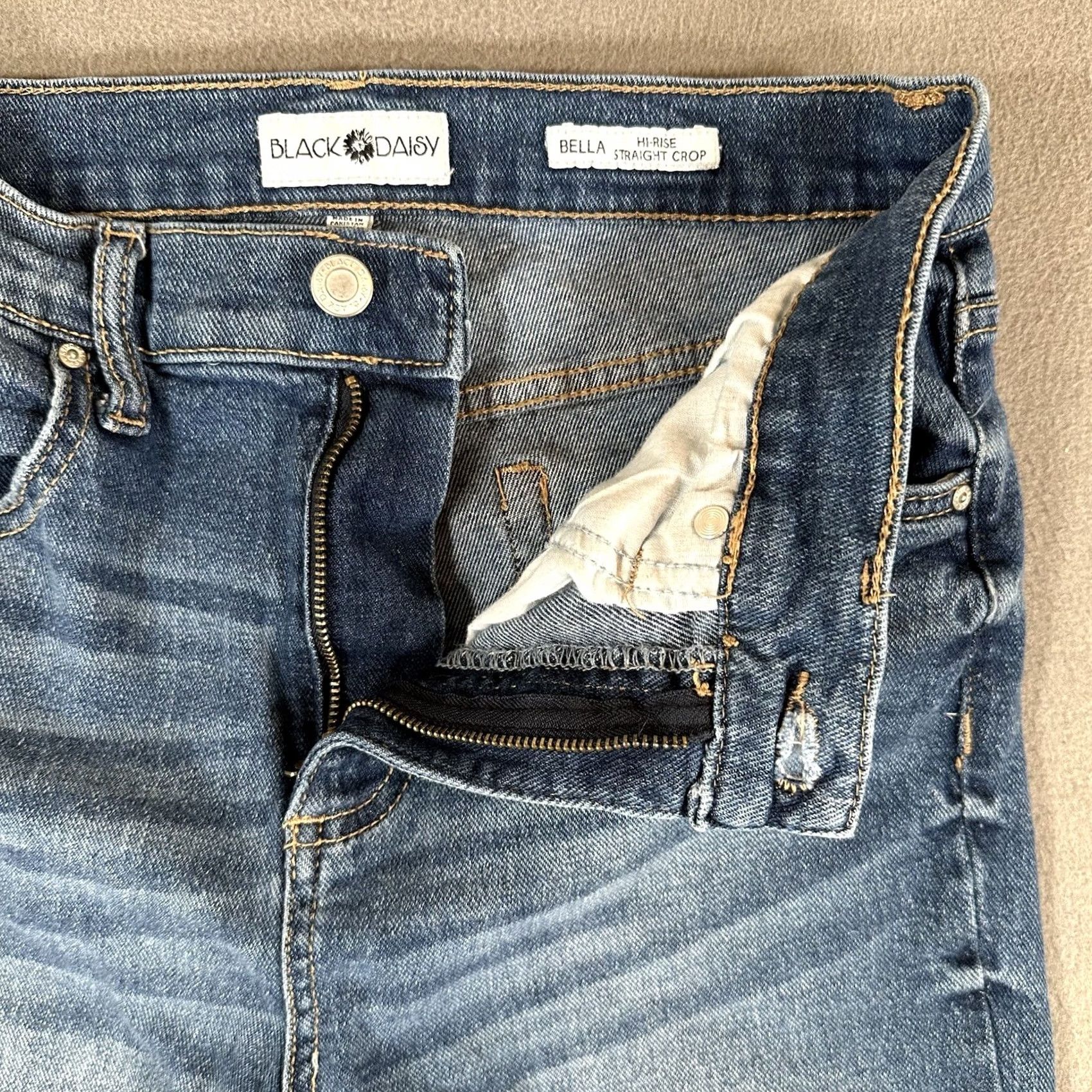 Vintage Black Daisy Jeans Women 5/27 Blue High Rise Straight Crop Denim EUC Jeans Size 27" / US 4 / IT 40 - 6 Thumbnail