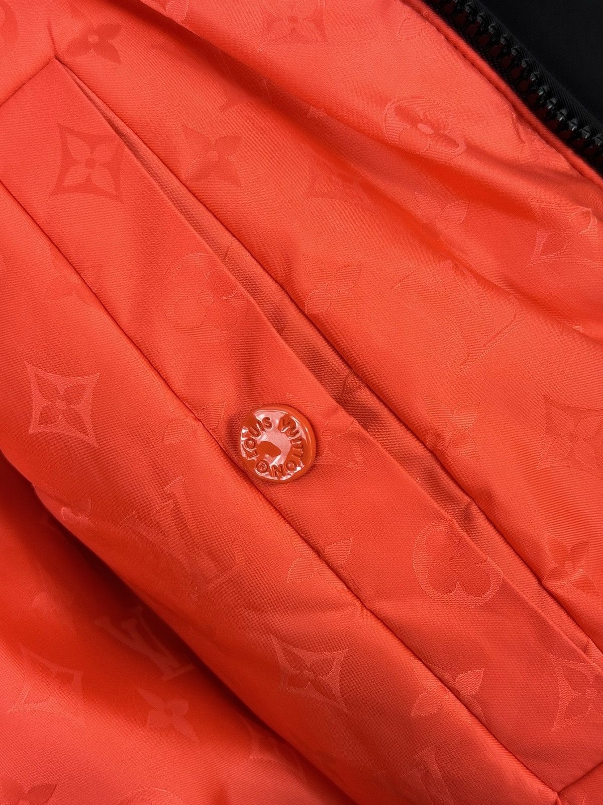 Louis Vuitton x VIRGIL ABLOH MONOGRAM PRINT RESERVABLE JACKET Size US XXL / EU 58 / 5 - 6 Thumbnail
