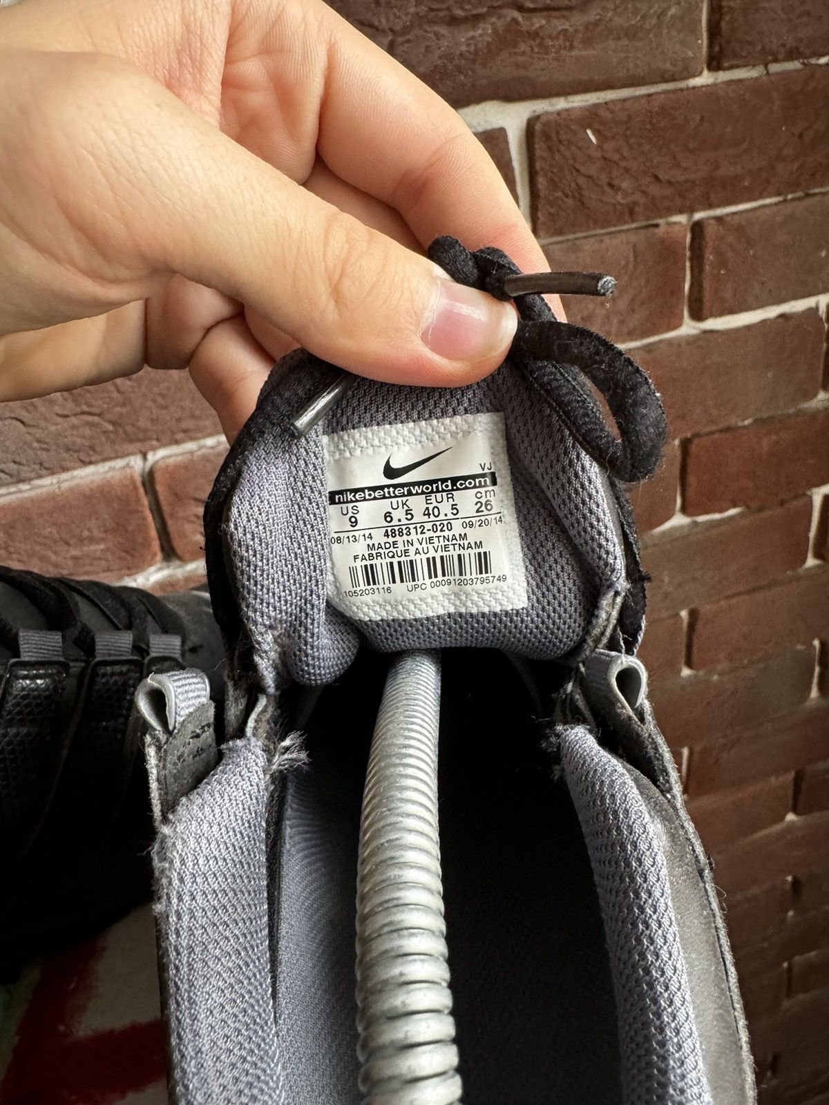 Nike 2014 Y2k Woman Nike Shox Low Sneakers Black Drip Streetwear Size US 9 / IT 39 - 4 Thumbnail
