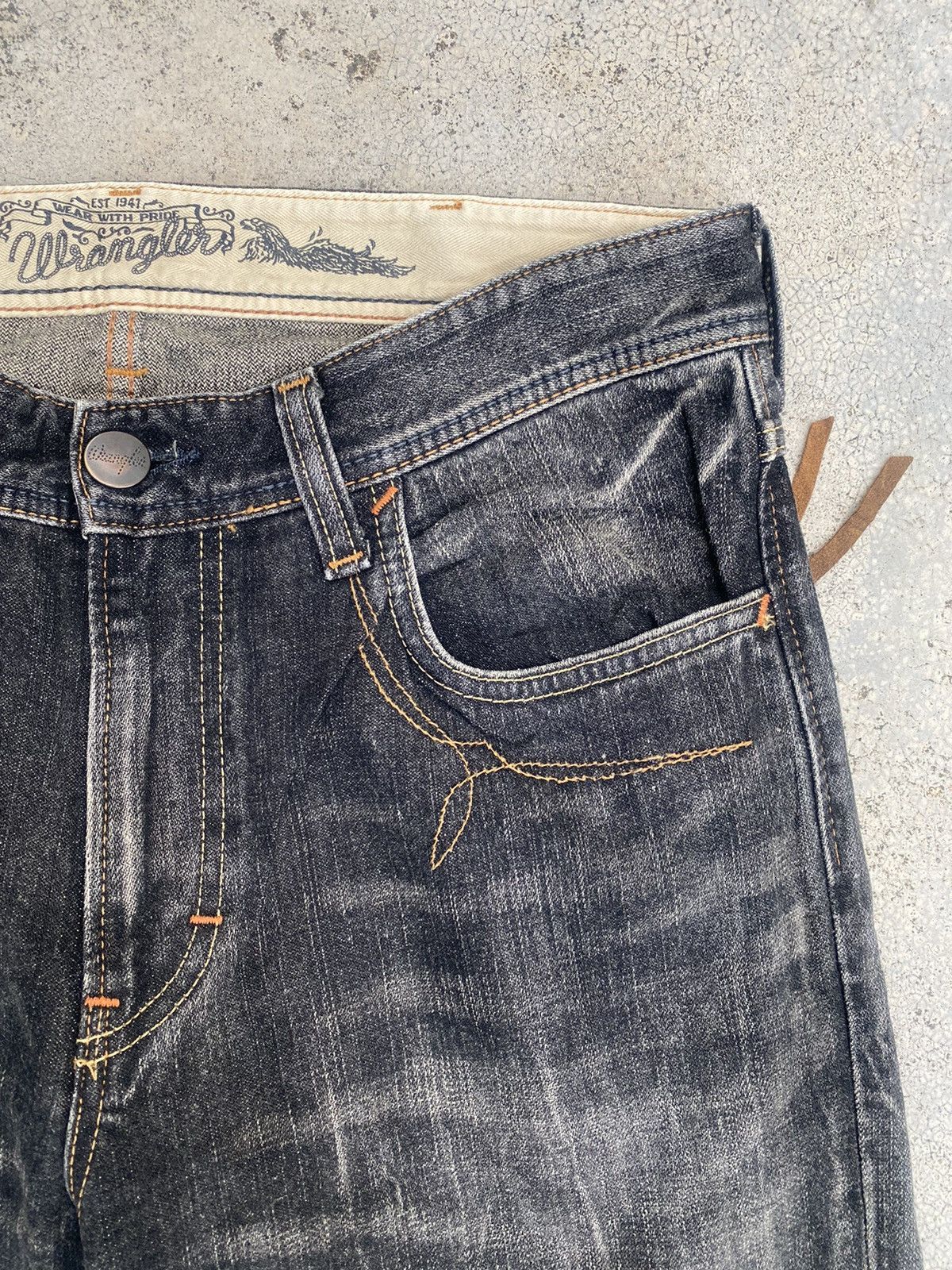 Japanese Brand × Vintage × Wrangler Vintage y2k Wrangler Faded Claw Mark Jeans Size US 32 / EU 48 - 3 Thumbnail