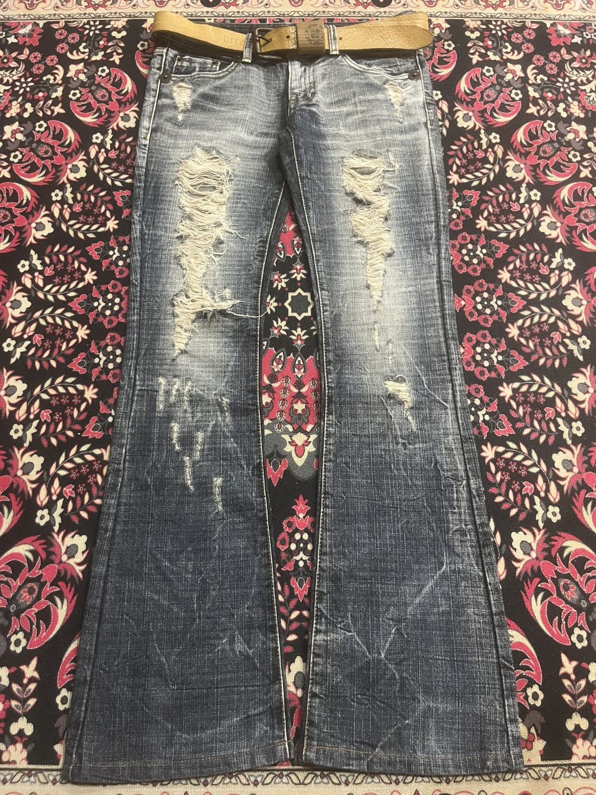 If Six Was Nine Vintage Y2K Japan Maraxia Heavily Destroyed Flare Jeans Size 26" / US 2 / IT 38 - 1 Thumbnail