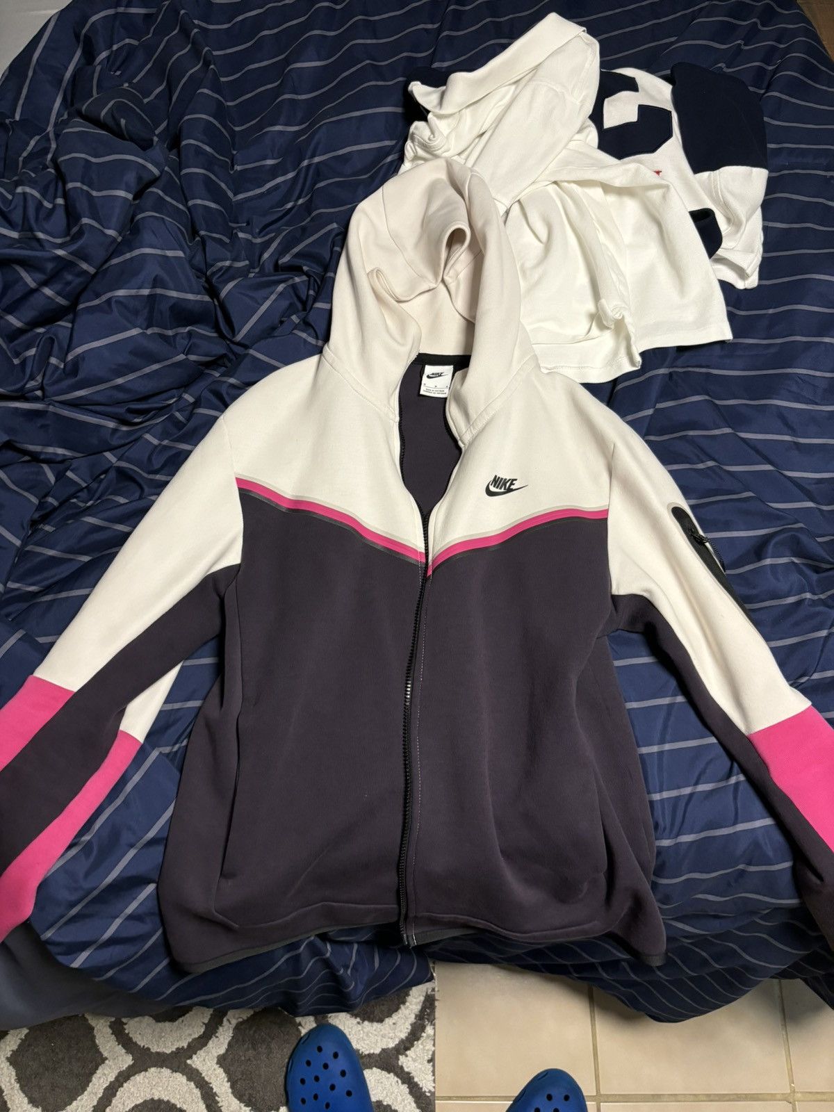 Nike white pink purple black nike tech Size US S / EU 44-46 / 1 - 2 Thumbnail