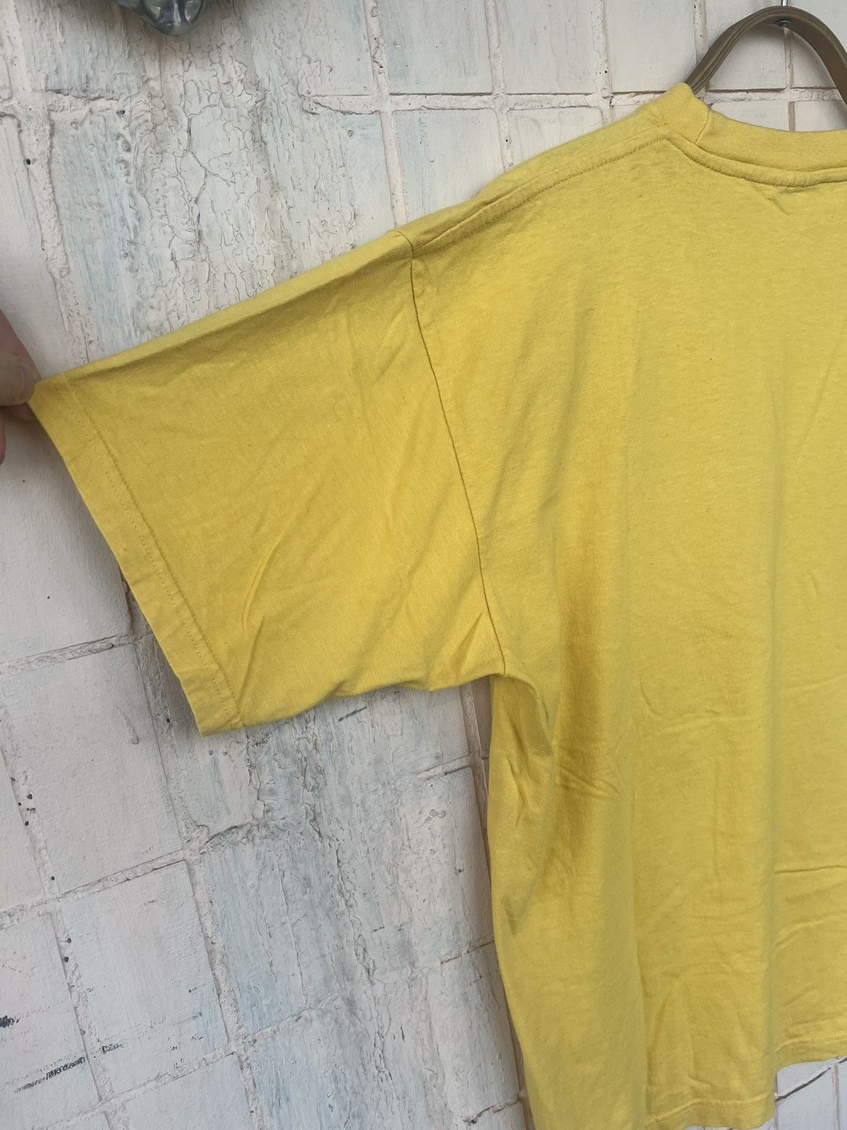 Other Vintage Bosnia Now Tee Shirts Size US L / EU 52-54 / 3 - 16 Thumbnail
