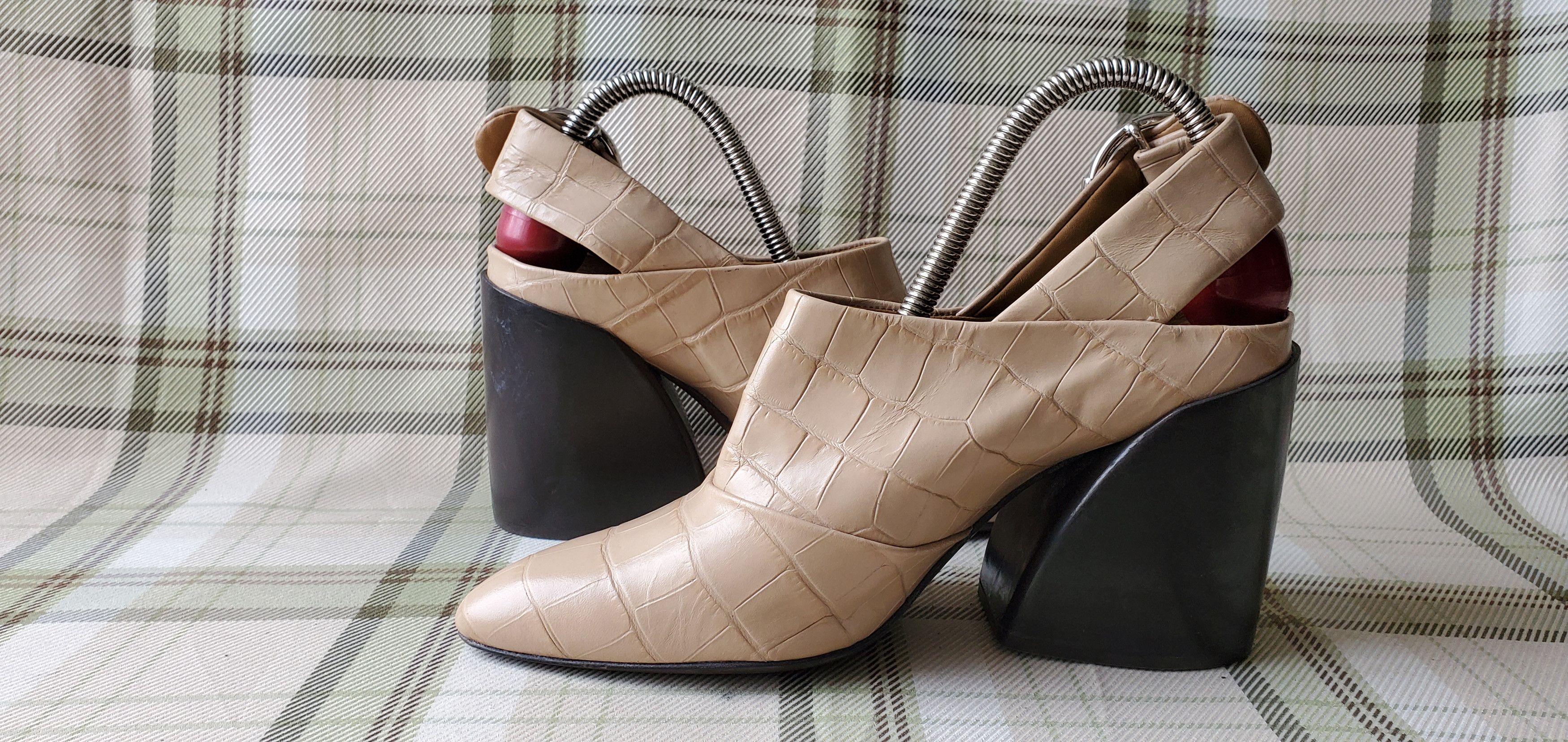 Chloe Chloe Platform Croc embossed Shoes Size US 7 / IT 37 - 8 Thumbnail