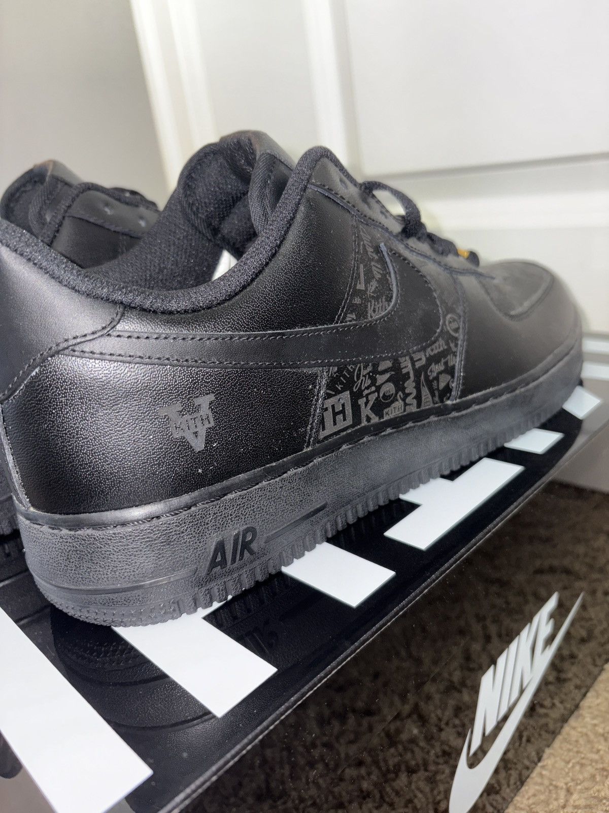 Kith × Nike Nike x Kith Friends and Family AF1 “Just Us” Blackout Size US 11.5 / EU 44-45 - 2 Thumbnail
