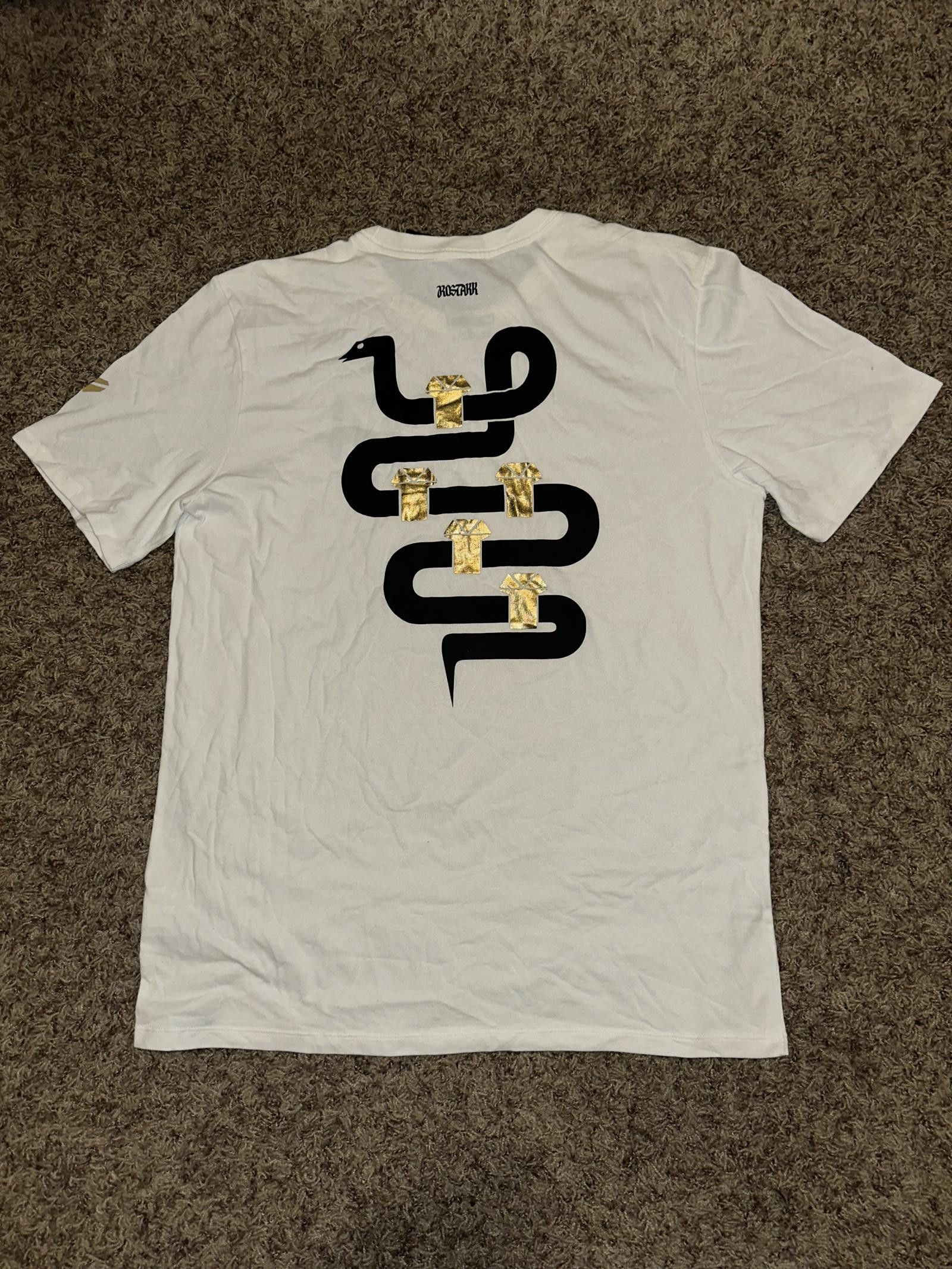 Nike Nike Men’s Kobe Bryant 5 Championship Rings Black Mamba Graphic Shirt 2016 Size US L / EU 52-54 / 3 - 7 Thumbnail