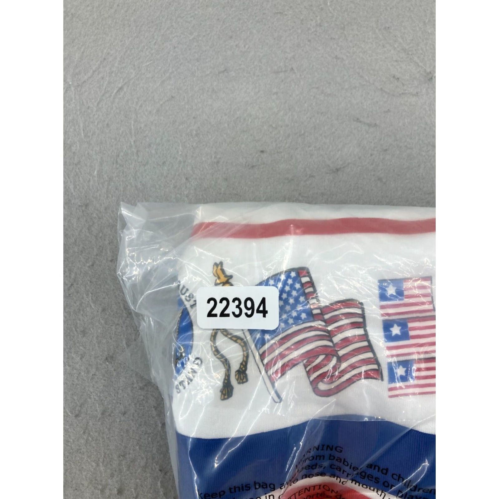 Vintage VINTAGE Screen Stars Best Mens TShirt XL White USA MADE Graphic Print Crew Neck Short Sleeve Cotton Polyester Jersey Patriotic 90s Flag USA Mens Size US XL / EU 56 / 4 - 8 Thumbnail
