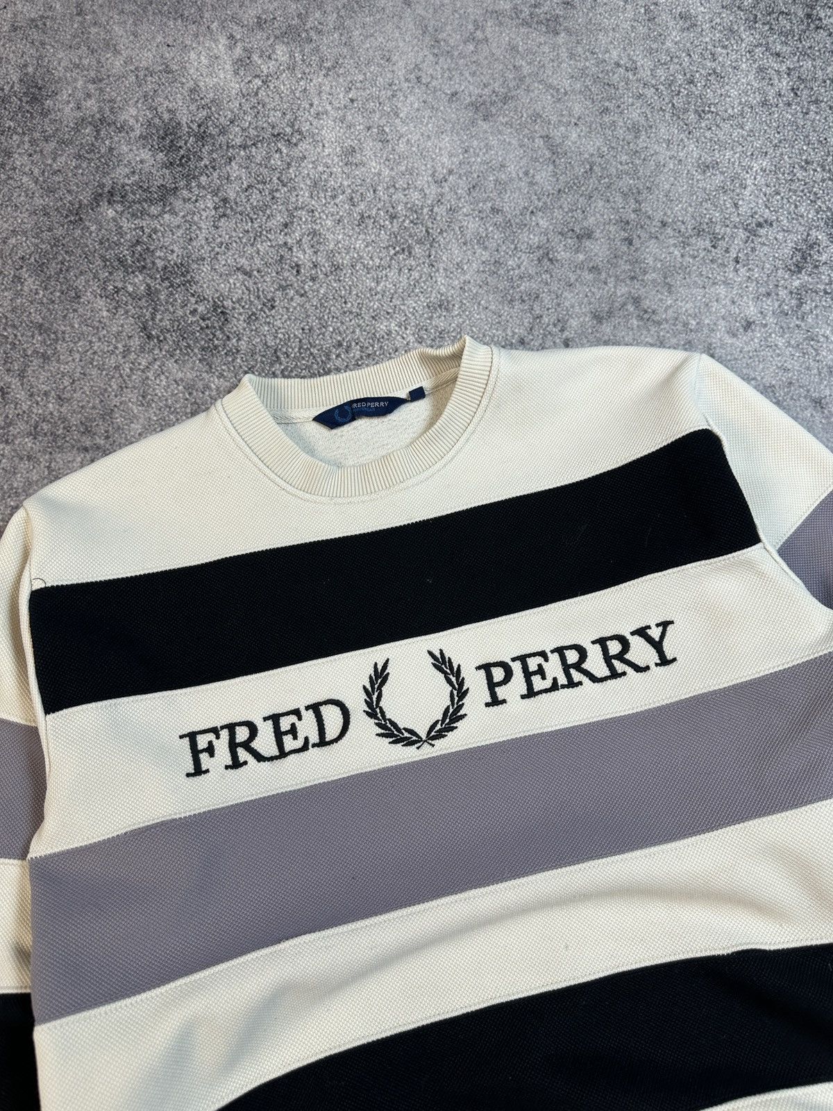 Fred Perry × Vintage Vintage Fred Perry Big Logo Sweatshirt Casual Streetwear M Size US M / EU 48-50 / 2 - 2 Thumbnail