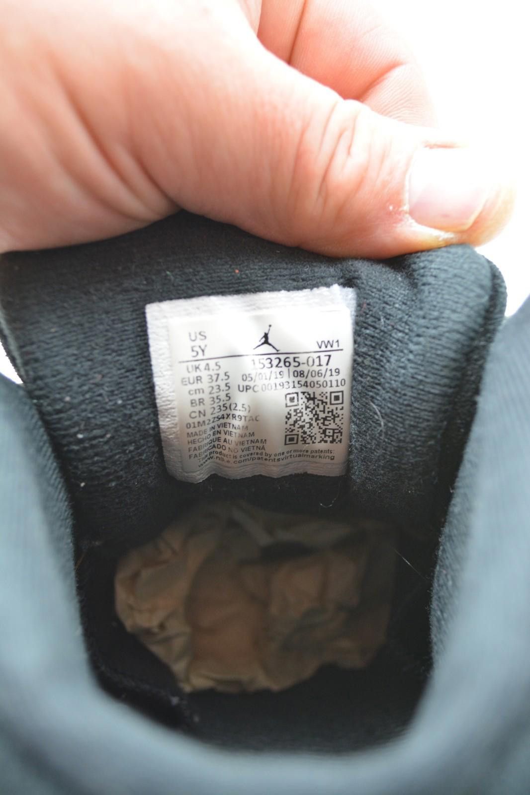 Jordan Brand Air Jordan 12 Retro Reverse Taxi Sneakers 153265-017 Size 5Y Size US 5 / EU 37 - 8 Thumbnail