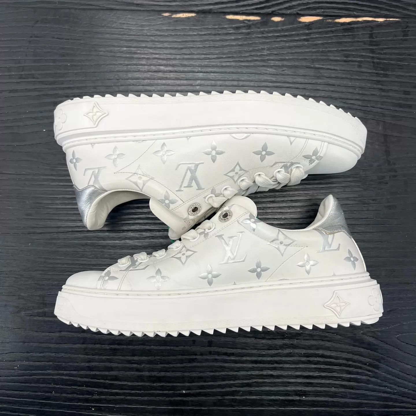 Louis Vuitton LV Time Out Silver/White Sneaker 38 Original Box Like New Size US 7.5 / IT 37.5 - 2 Thumbnail
