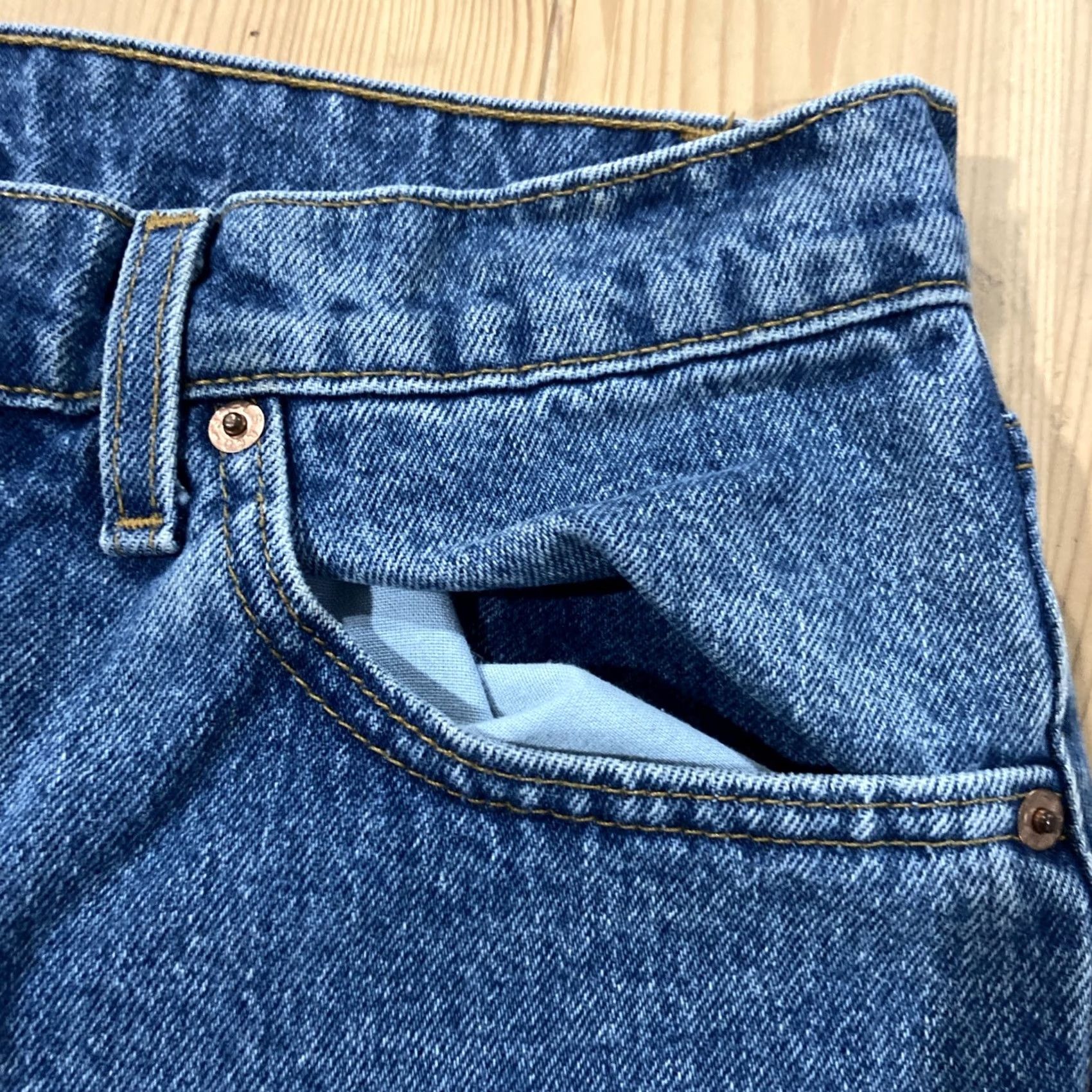 Levi's VINTAGE Levi's Jeans 550 90s Relaxed Straight Unwashed Denim USA Mens 33×31 Distressed Zip Fly Inseam 31 Size US 33 - 4 Thumbnail