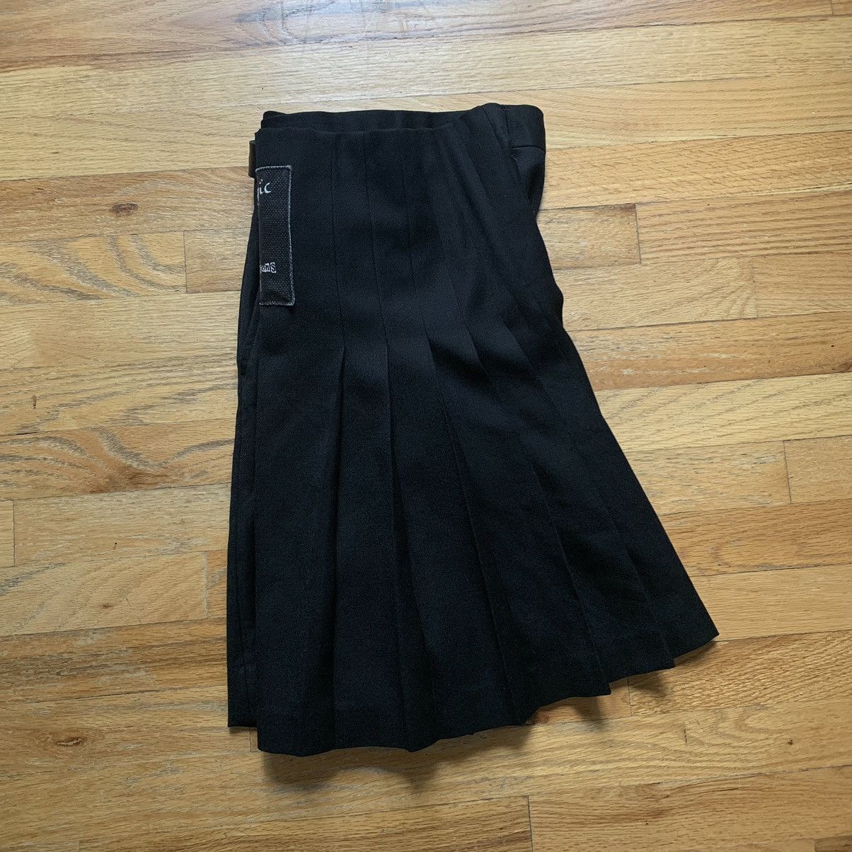 Comme des Garcons Homme Plus FW2008 ‘Time for Magic’ Kilt Shorts Size US 30 / EU 46 - 5 Thumbnail