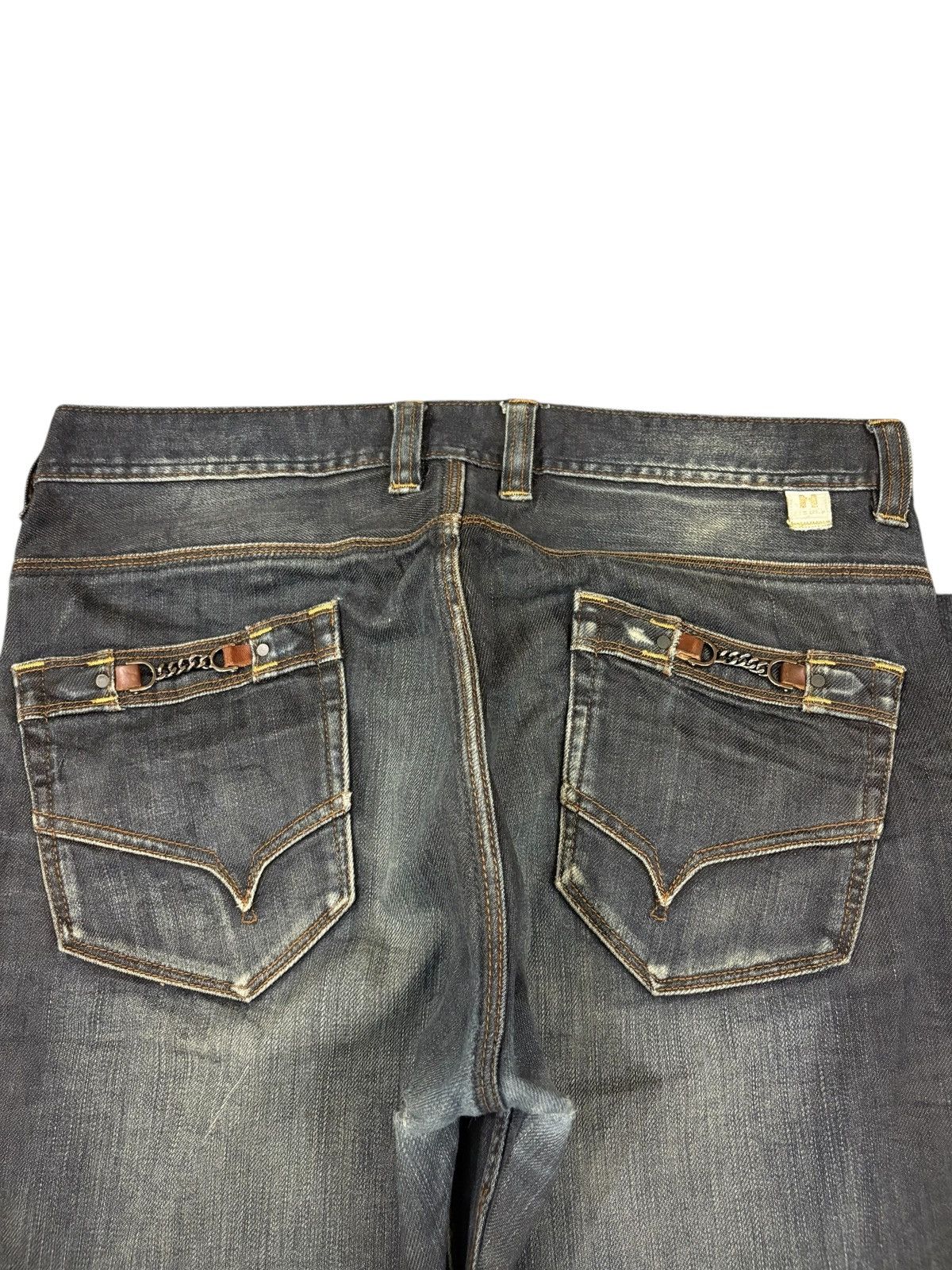 HIDEAWAYS Vintage Hideaway Nicole Mud Wash Distressed Flare Jeans Size US 35 - 8 Thumbnail