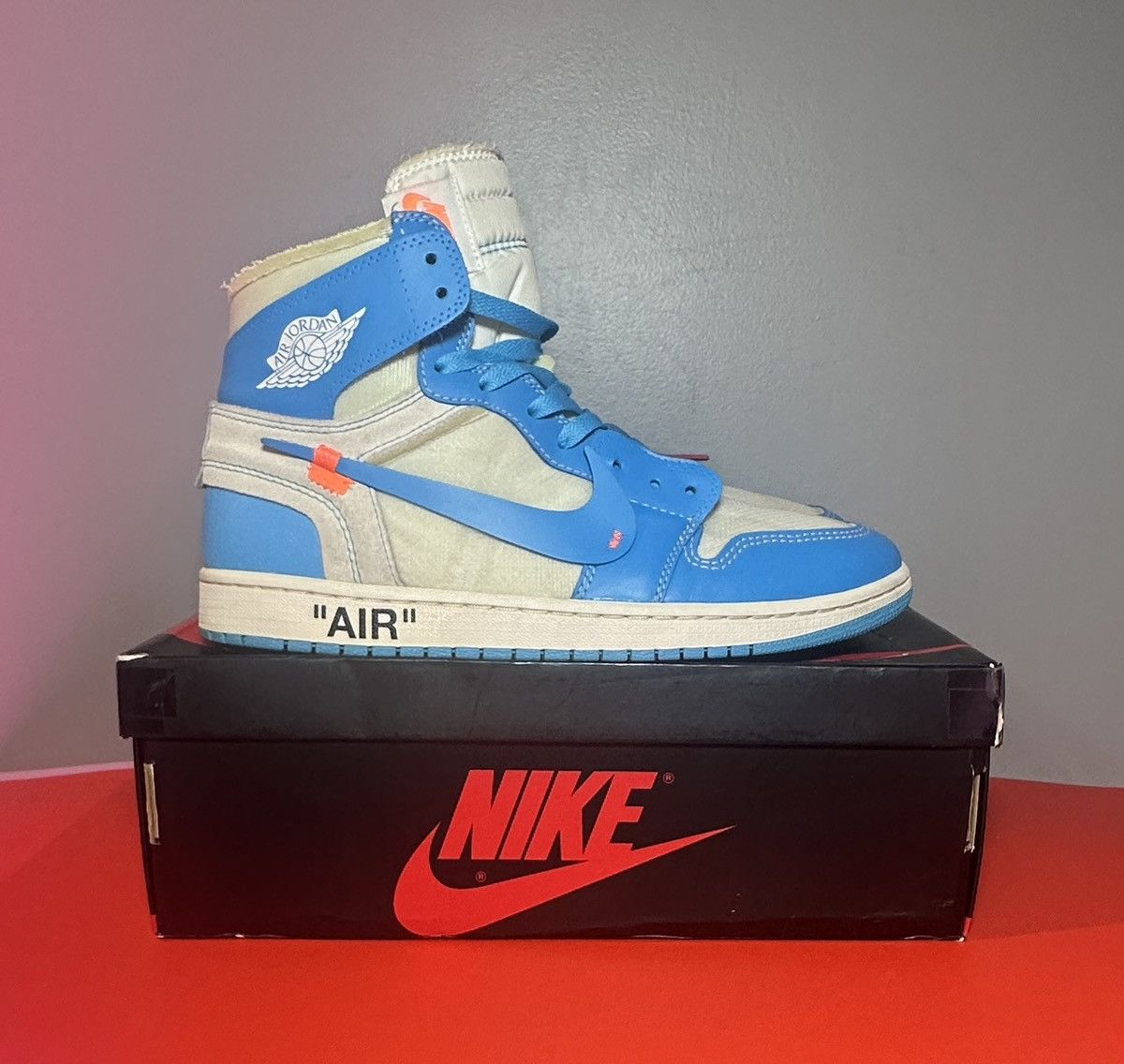Jordan Brand × Off-White Size 11.5 - Jordan 1 Retro OG x Off-White High UNC Size US 11.5 / EU 44-45 - 1 Thumbnail