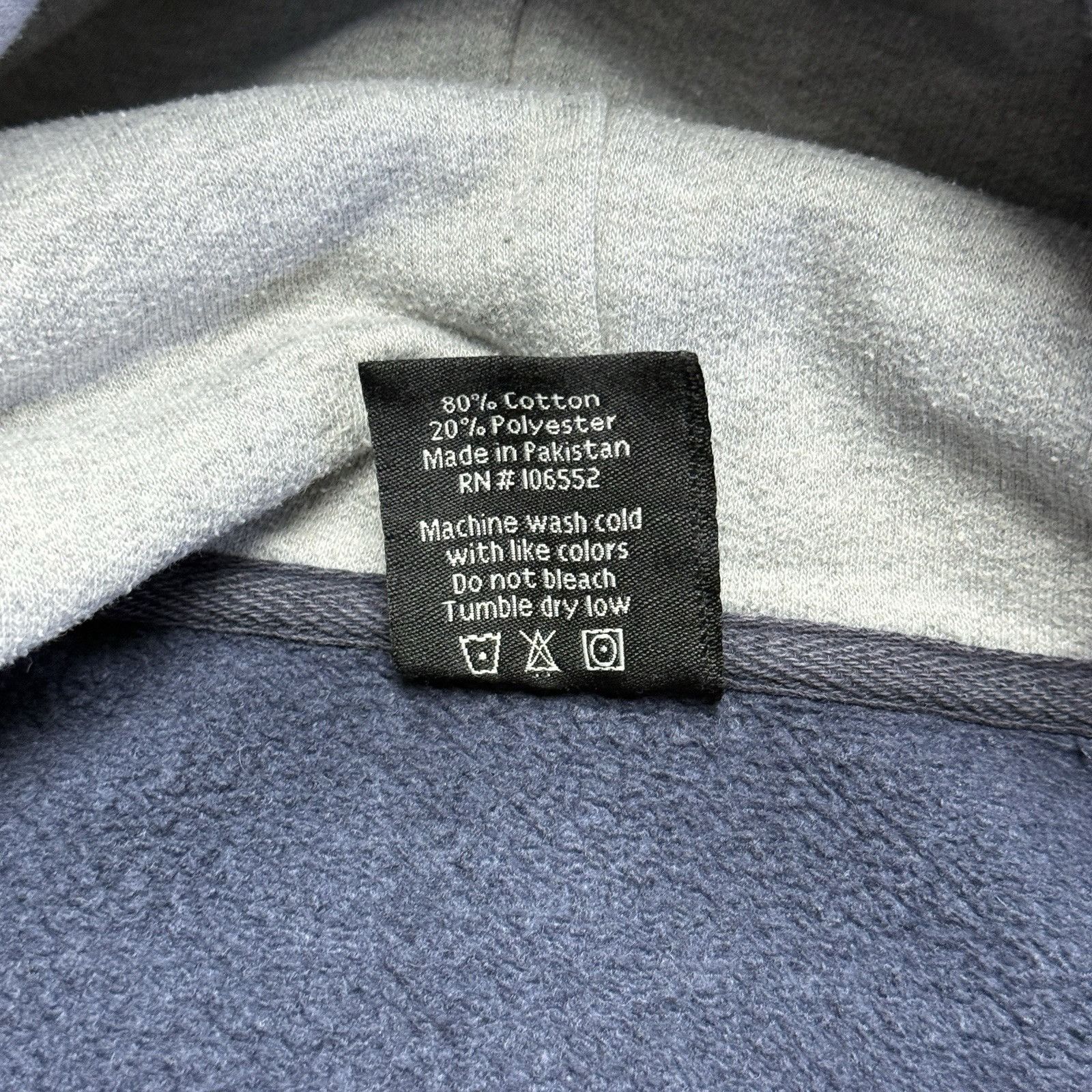 Vintage Vintage Santa Cruz California Hoodie Mens Small 23.5x25 Embr Size US S / EU 44-46 / 1 - 15 Thumbnail