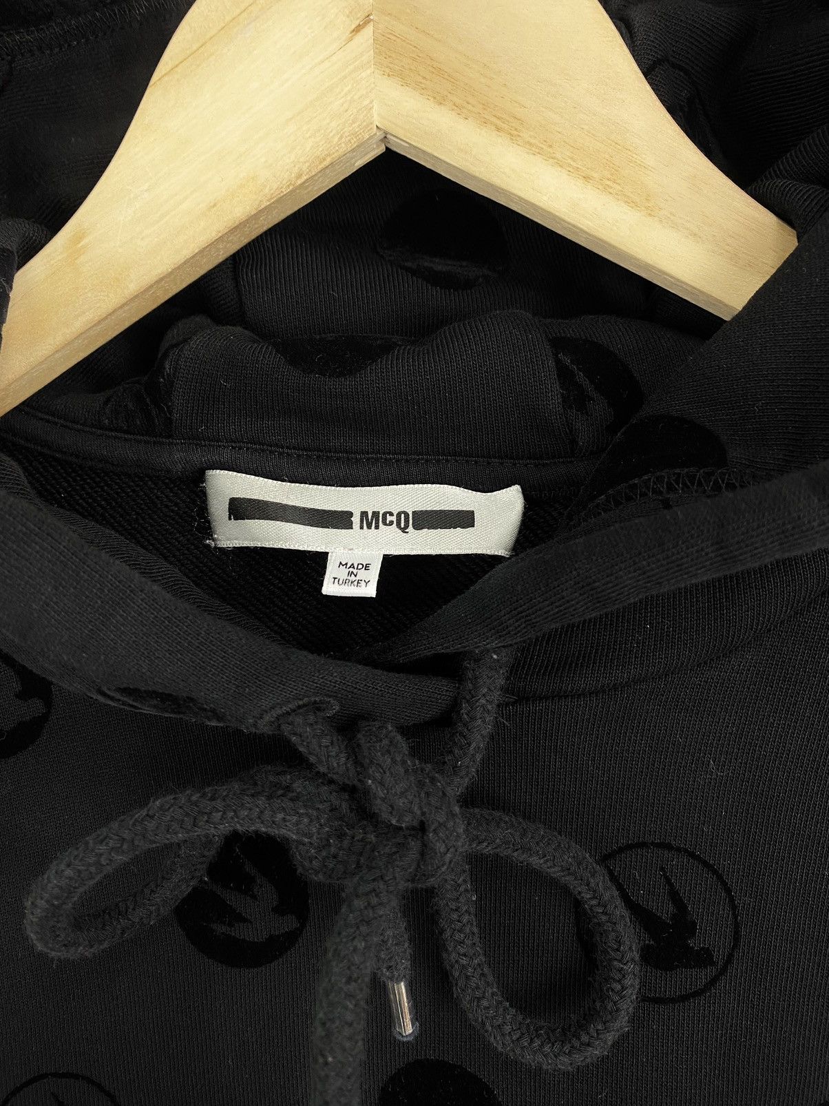 Alexander McQueen Alexander McQueen Hoodie Rare Retro Hype Size M / US 6-8 / IT 42-44 - 3 Thumbnail