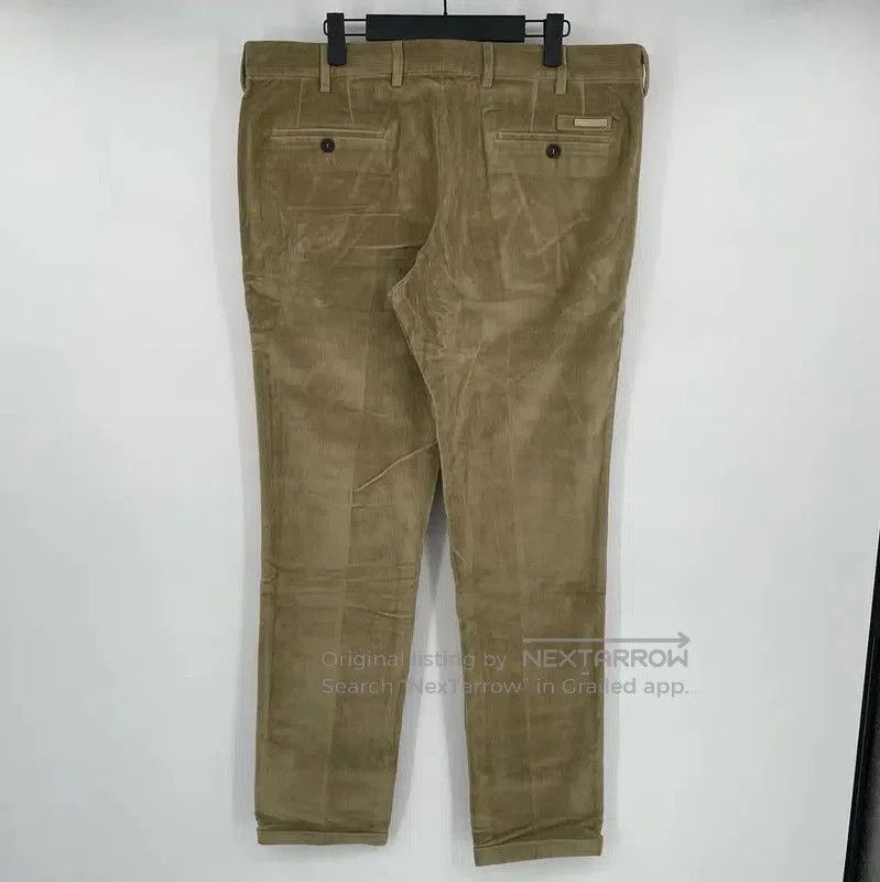 Prada Prada Khaki Casual Pants for Men. Size US 44 / EU 60 - 2 Thumbnail
