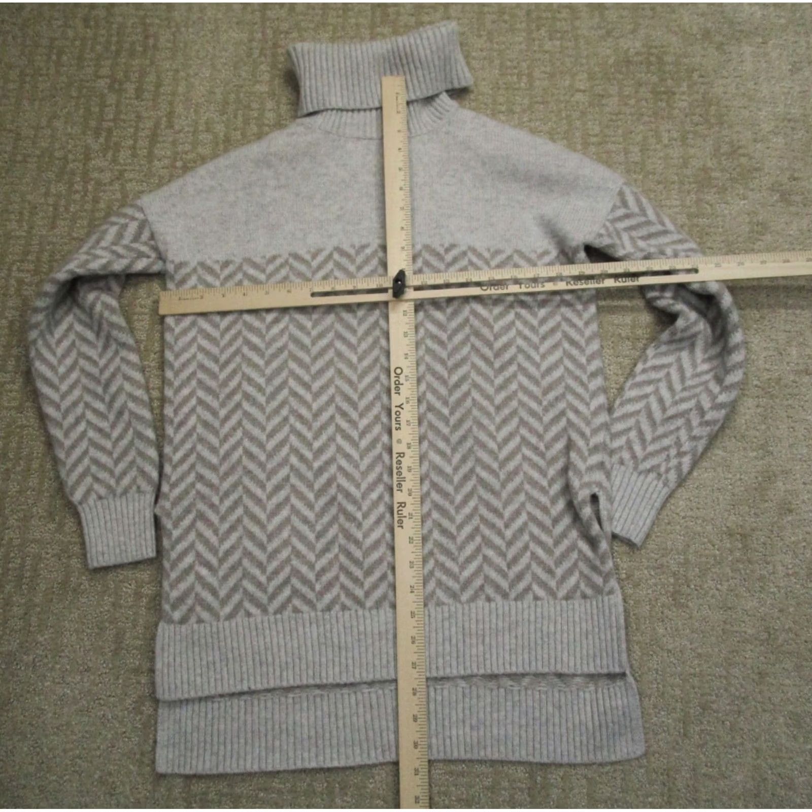 Athleta Athleta Sweater Women M Gray Turtleneck Chevron Pattern Cashmere Wool Pullover Knit All Seasons Casual Geometric Logo Size M / US 6-8 / IT 42-44 - 5 Thumbnail