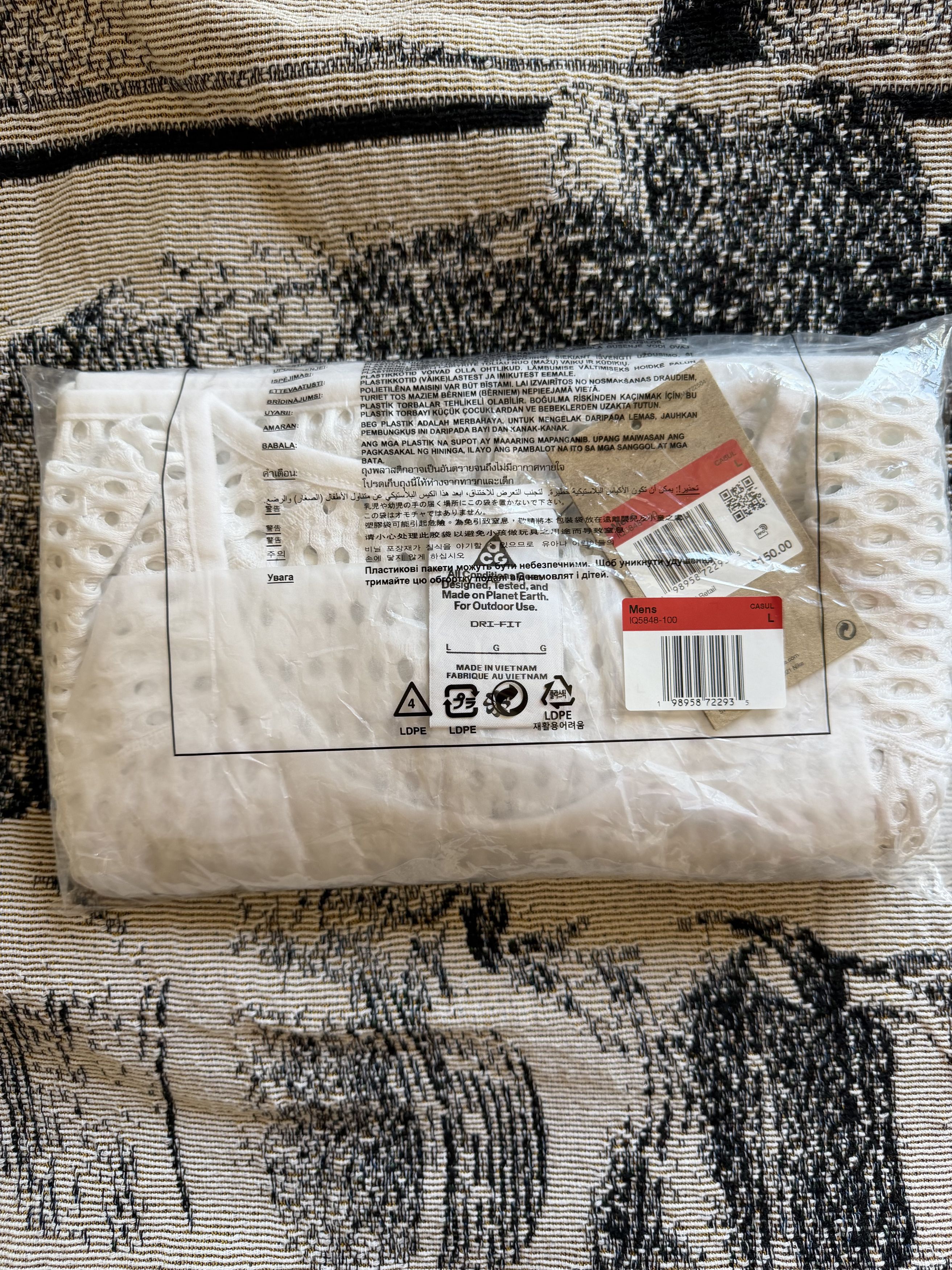 Nike ACG Nike ACG Radical Airflow NXT Dri-Fit Long Sleeve in White Size US L / EU 52-54 / 3 - 6 Thumbnail