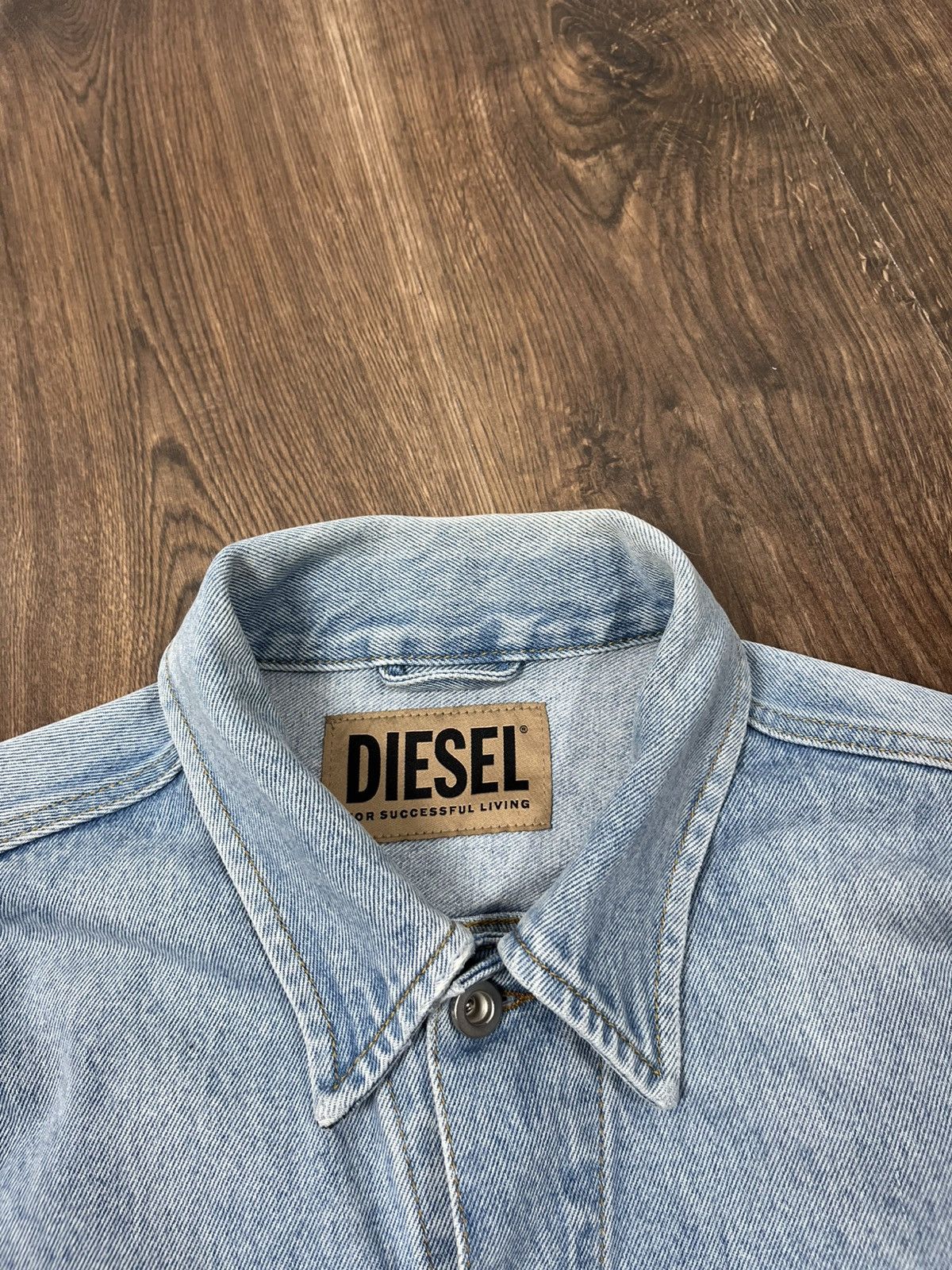 Diesel Diesel light blue denim trucker jacket size L classic fit Size US L / EU 52-54 / 3 - 19 Thumbnail