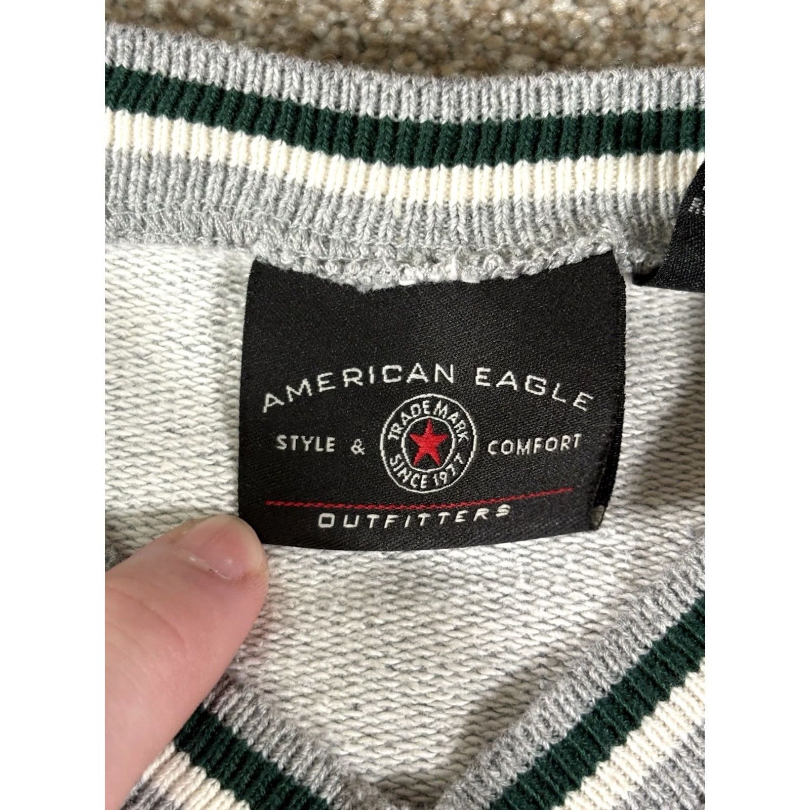 American Eagle Outfitters VINTAGE American Eagle Outfitters Sweater Gray Long Sleeve V Neck Men XL Knit Pullover All Seasons Casual Men's Size XL Size US XL / EU 56 / 4 - 3 Thumbnail