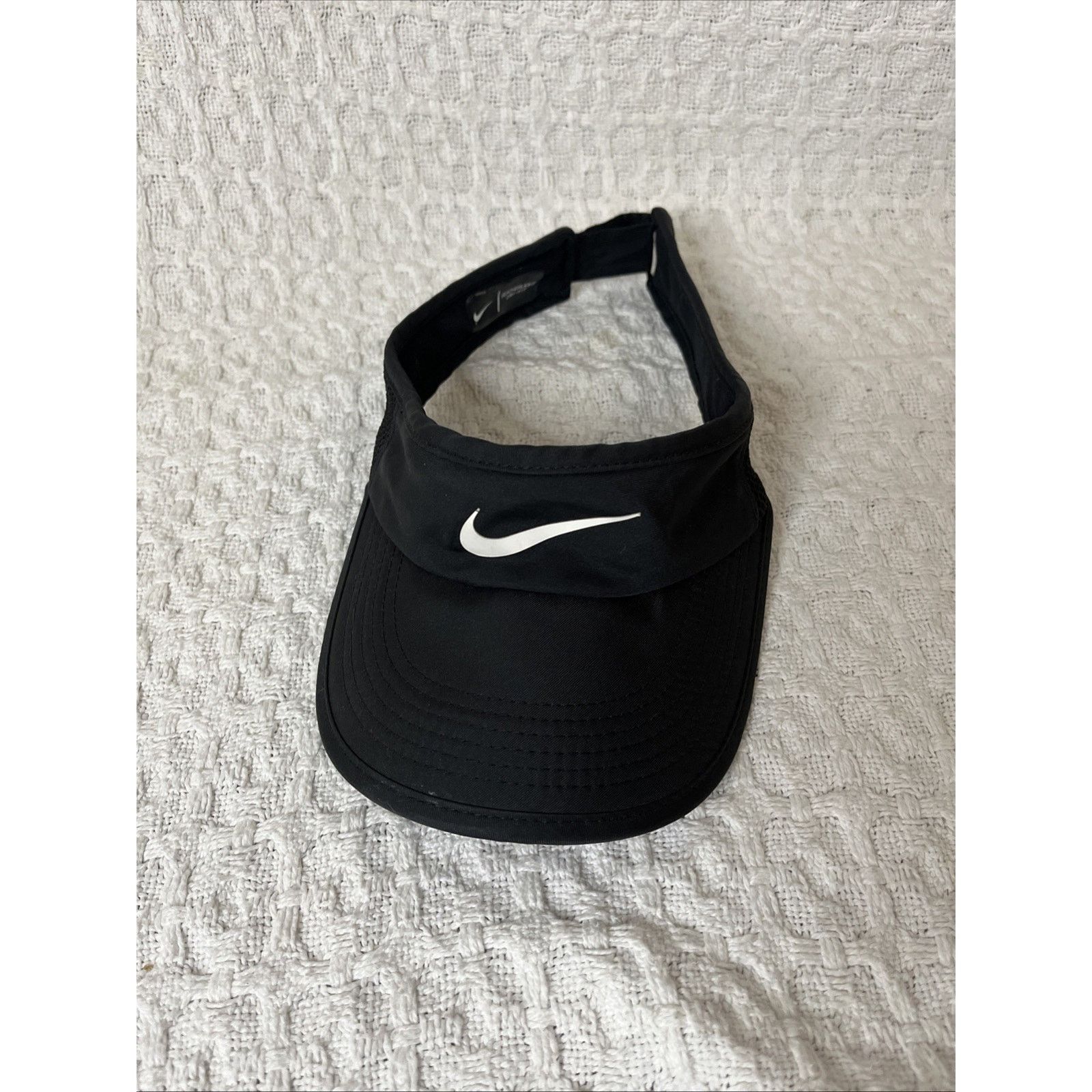 Nike Nike AW84 Dri Fit Golf Visor Black Reflective Swoosh Size ONE SIZE - 1 Thumbnail
