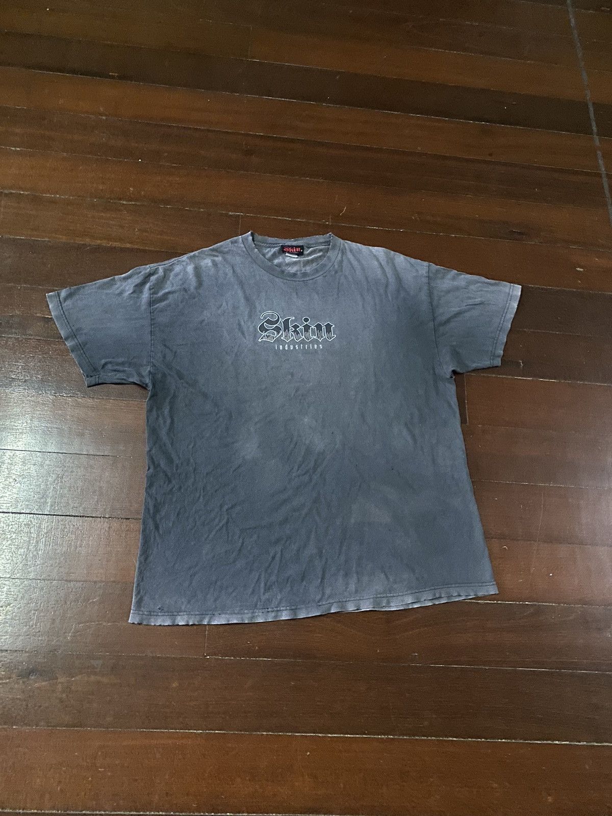 Hook-Ups FIRE 🔥🔥 VINTAGE 90s SKIN INDUSTRIES SPELL OUT DISTRESSED Size US XXL / EU 58 / 5 - 5 Thumbnail