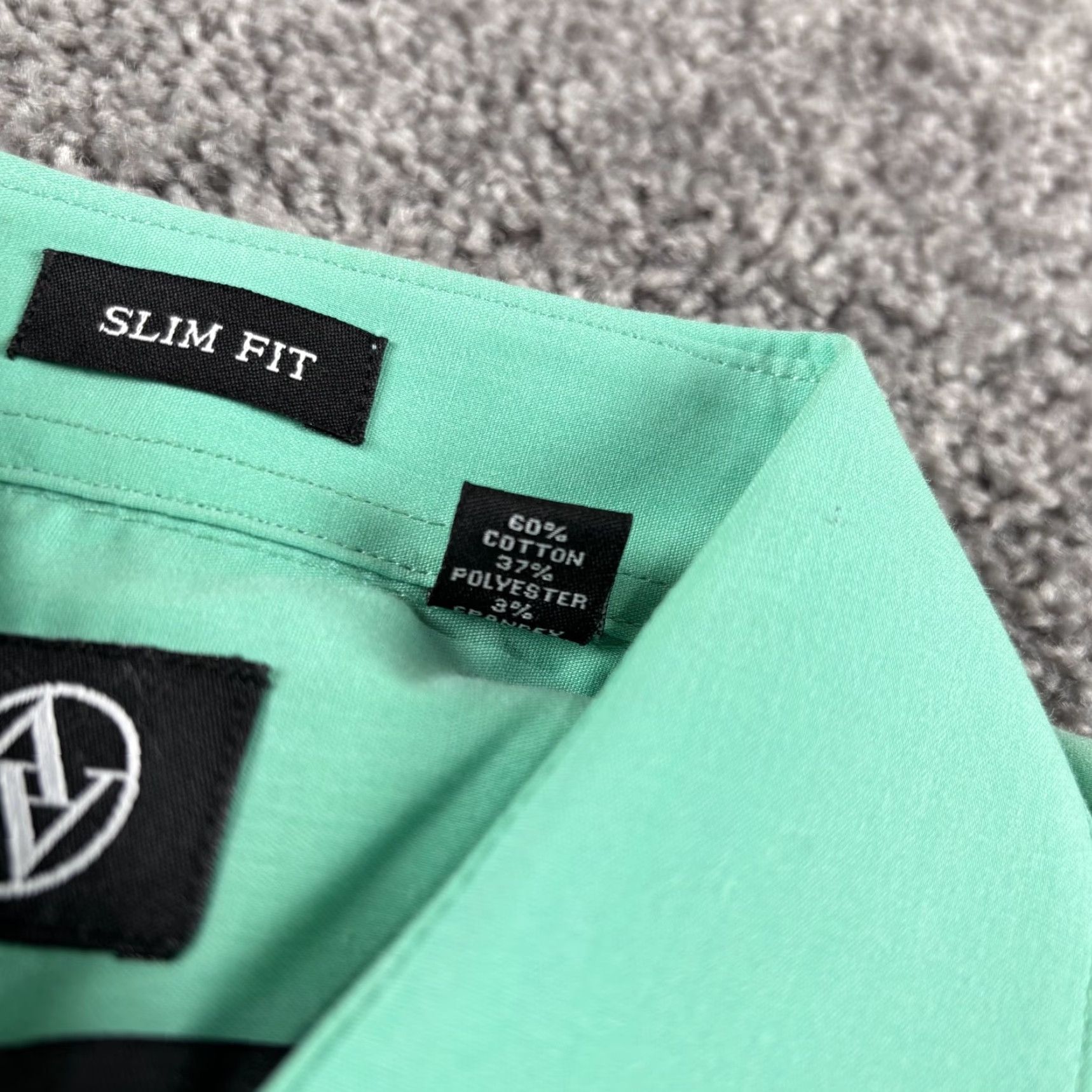 Vintage Adrienne Vittadini Men Slim Fit Button Down Shirt Green 15 32/33 Mint Green Medium Long Sleeve Collared Solid 60% Cotton 37% Polyester 3% Spandex Size US M / EU 48-50 / 2 - 3 Thumbnail