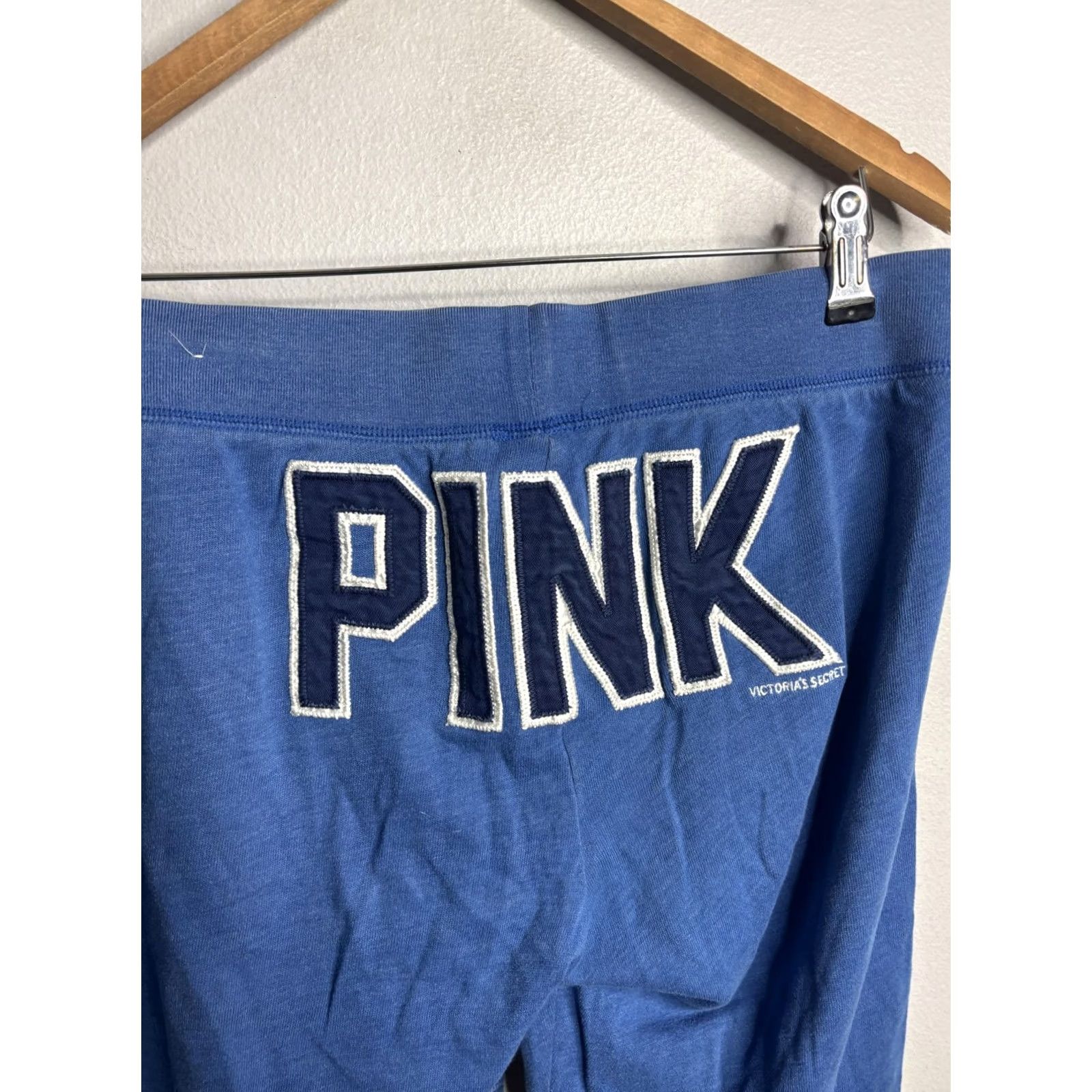 Pinko PINK Victoria's Secret Sweatpants Womens Small Blue Capri Joggers Logo Applique Size 26" / US 2 / IT 38 - 2 Thumbnail