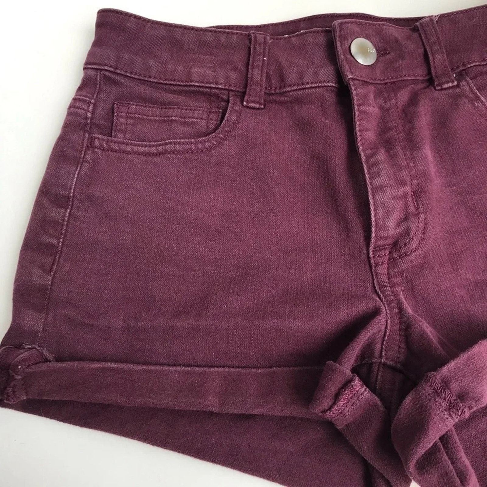 American Eagle Outfitters American Eagle Outfitters Hi-Rise Shortie Shorts Sz 4 Maroon Size 27" / US 4 / IT 40 - 2 Thumbnail