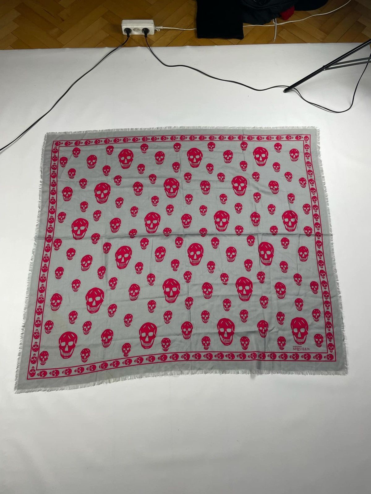 Alexander McQueen × Japanese Brand Alexander Mcqueen Vintage Scarf Skull Japan Size ONE SIZE - 7 Thumbnail