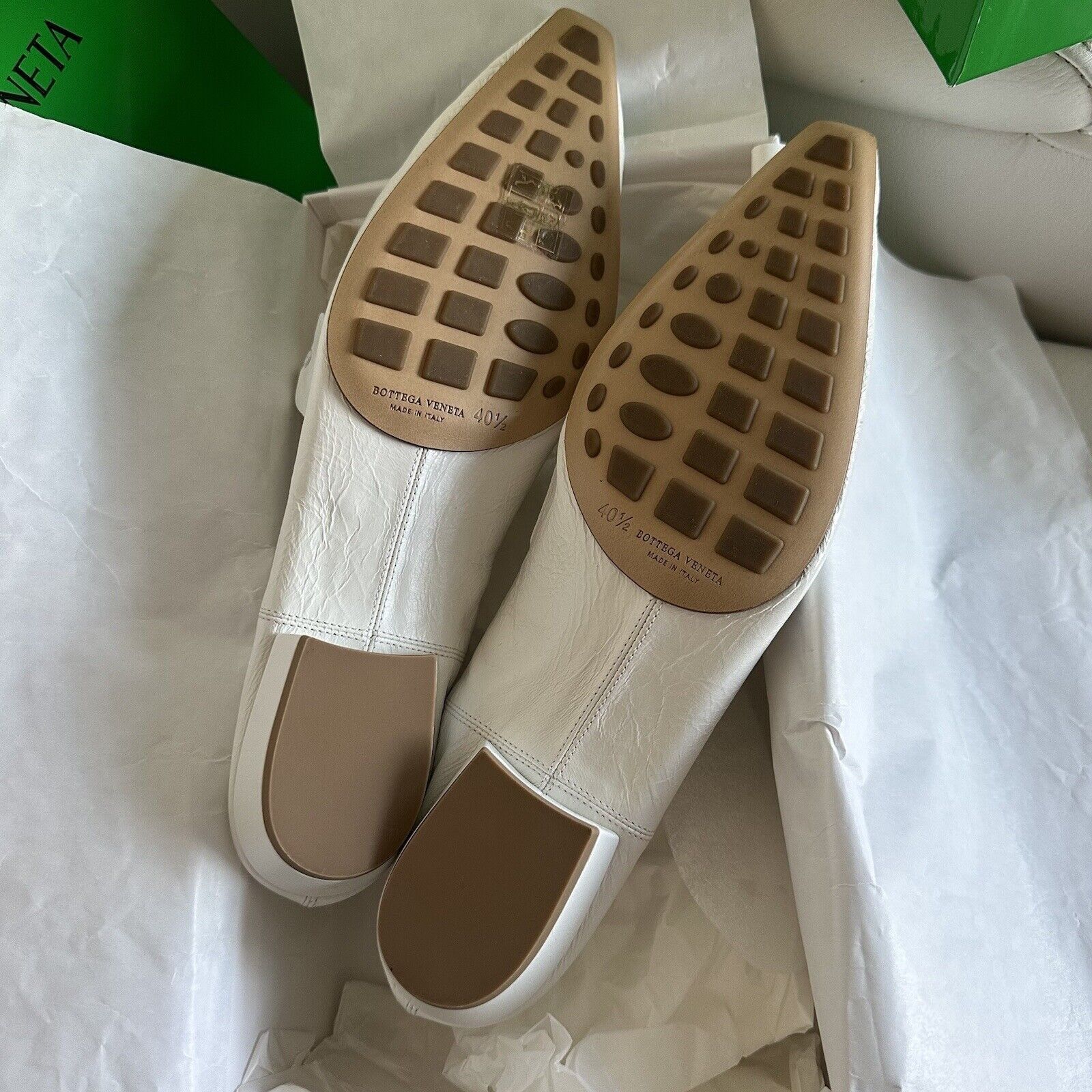 Bottega Veneta NEW BOTTEGA VENETA Mocassins Madame White Gold Sz 40.5 Loafe Size US 10.5 / IT 40.5 - 9 Thumbnail