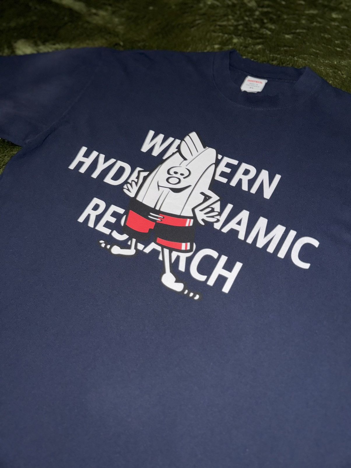Western Hydrodynamic Research [XL] WHR X BIRDWELL collaboration logo printed T-shirts navy Size US XL / EU 56 / 4 - 2 Thumbnail