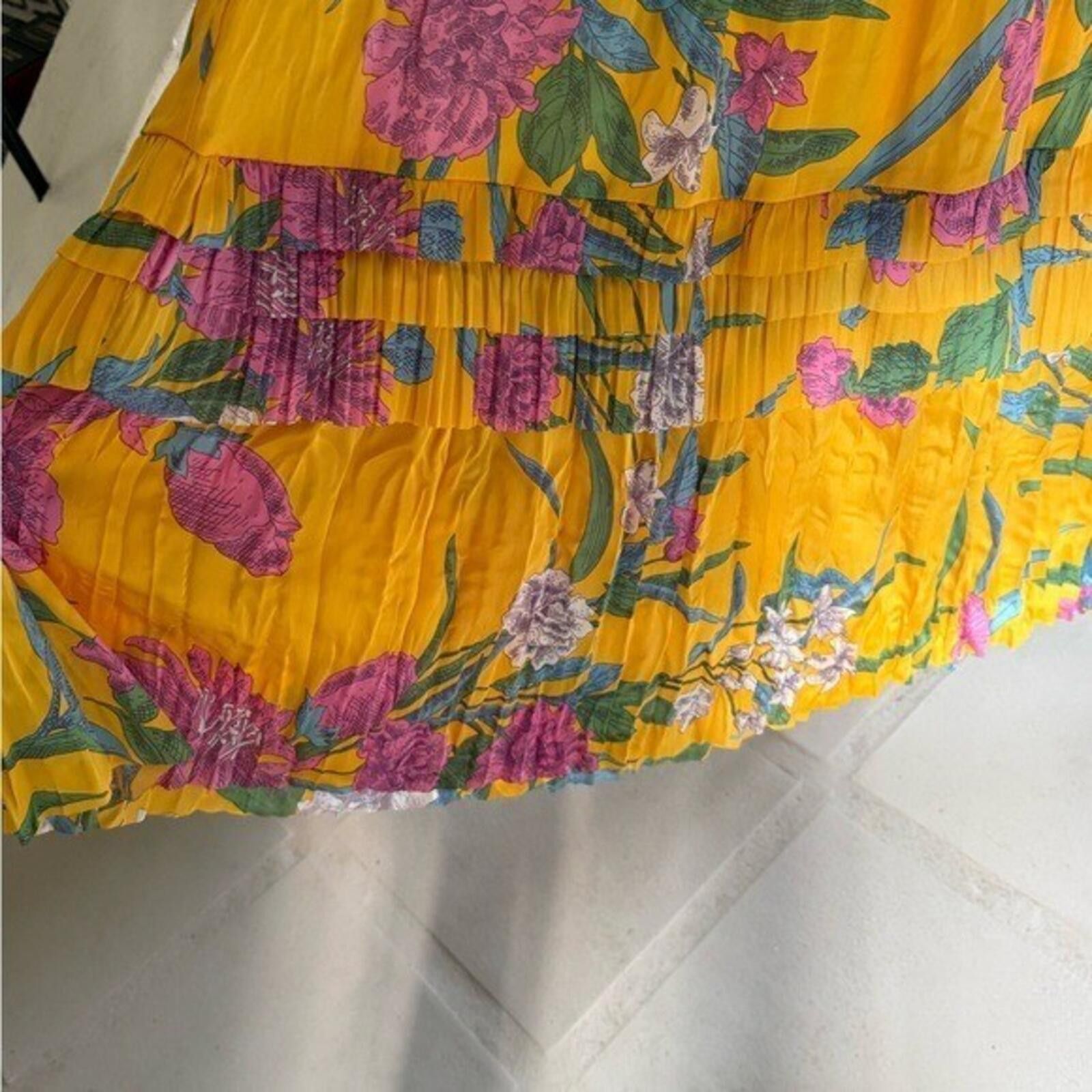 Current Air Current Air $114 Yellow Floral Pleated Midi Dress, Size S Size S / US 4 / IT 40 - 11 Thumbnail
