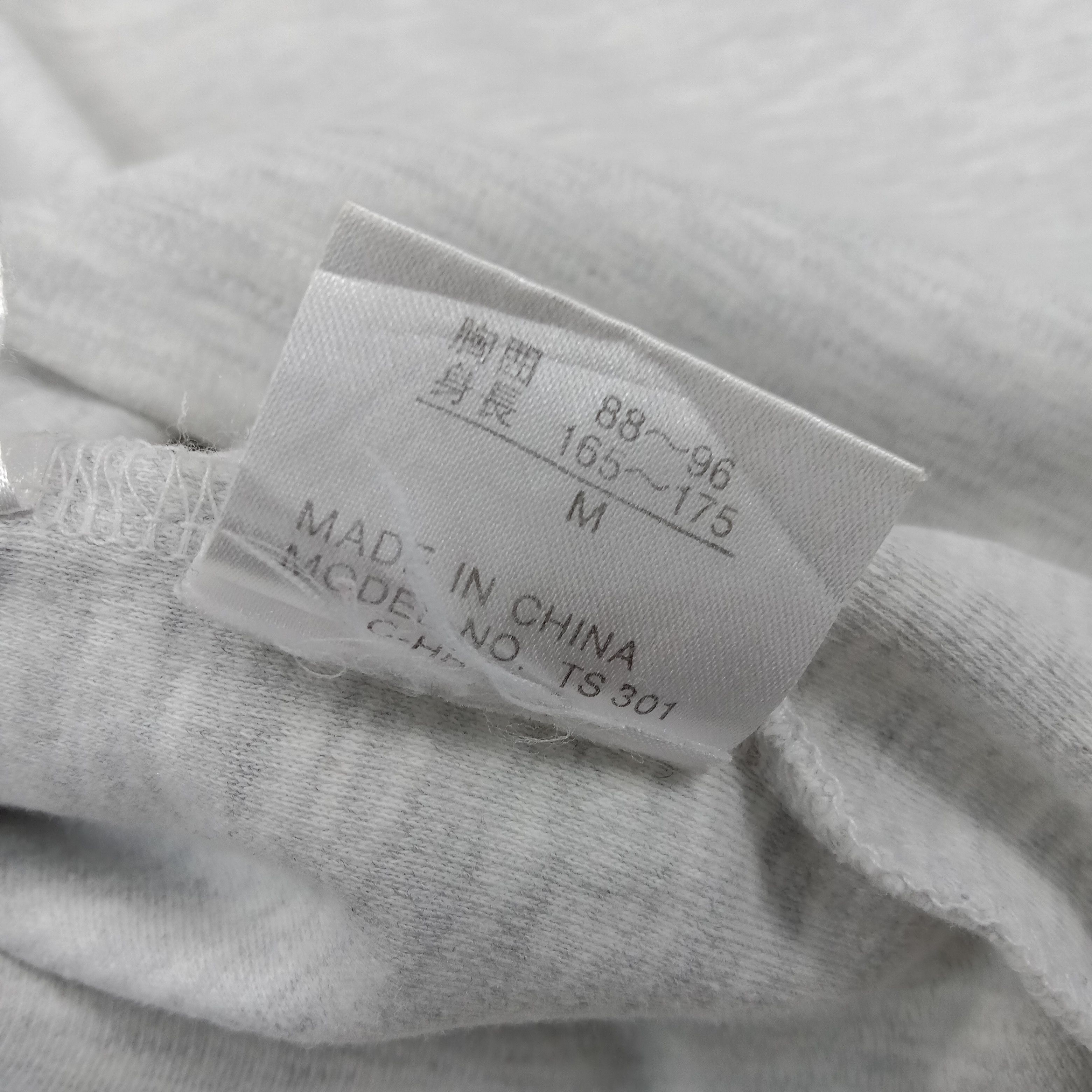 Designer × Vintage × Yves Saint Laurent Yves Saint Laurent YSL Italian Brand Pocket Tshirt Size US L / EU 52-54 / 3 - 7 Thumbnail