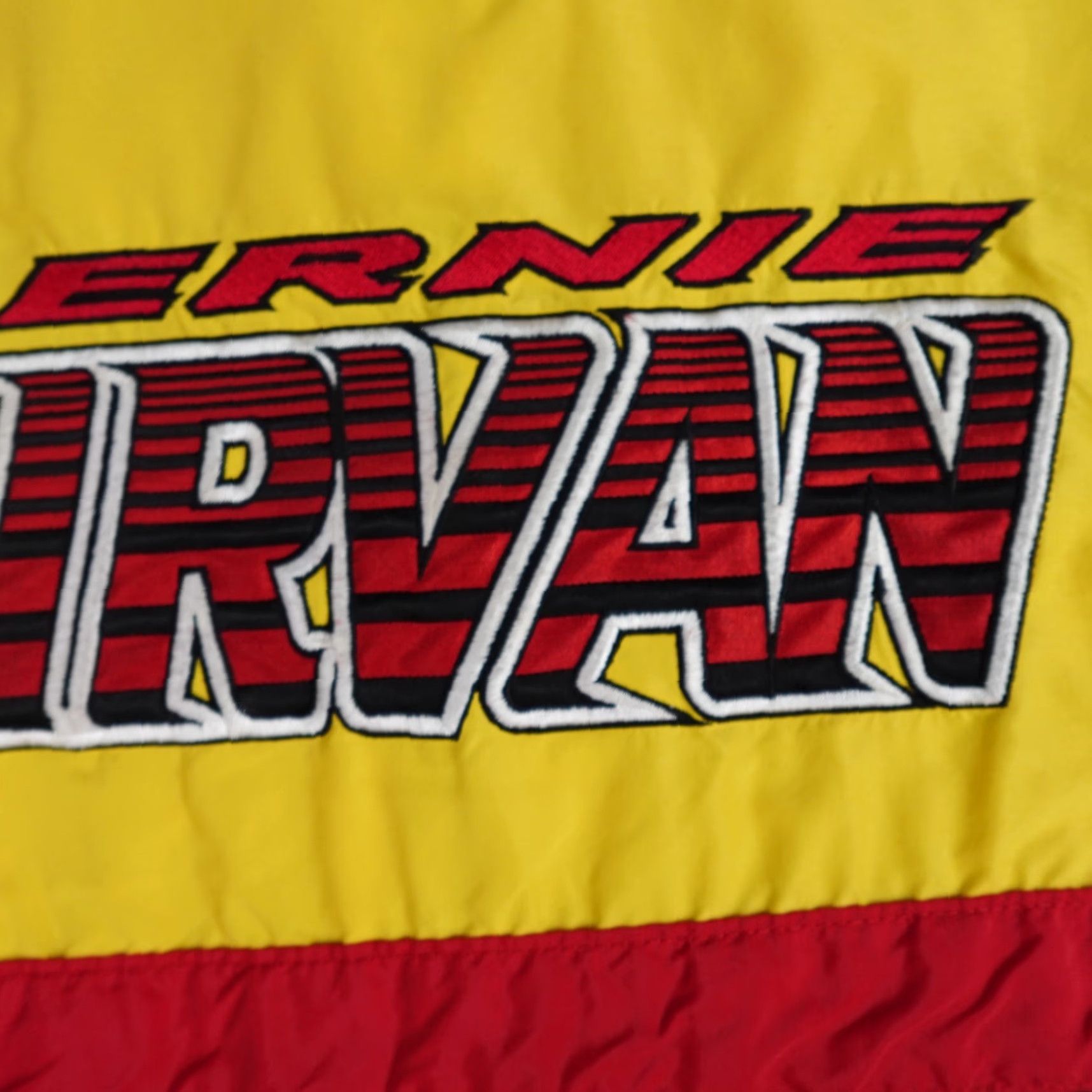 Vintage Ernie Irvan Jacket XL Black Yellow Windbreaker Jacket Vintage Made in USA Men XL Black Yellow Windbreaker Zip Full Zip Activewear Brand: Vintage Size US XL / EU 56 / 4 - 3 Thumbnail